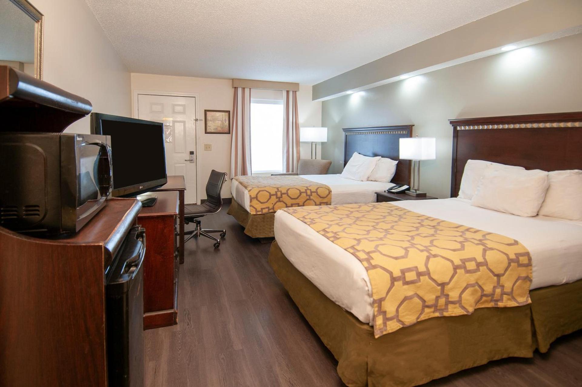 Baymont by Wyndham Tuscaloosa photo 16