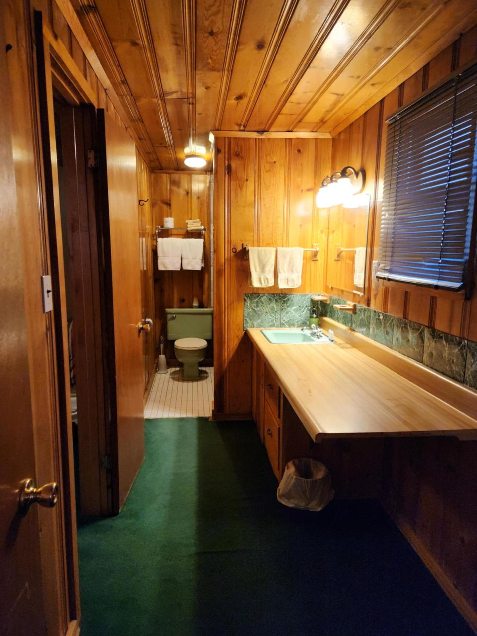 Eagle Nest Fly Shack & Lodge photo 33