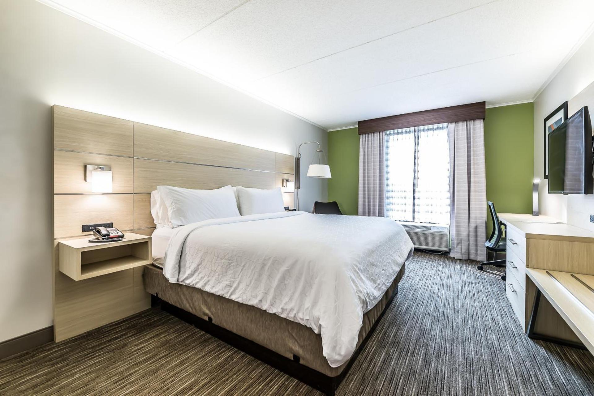 Holiday Inn Express Flint-Campus Area by IHG photo 34