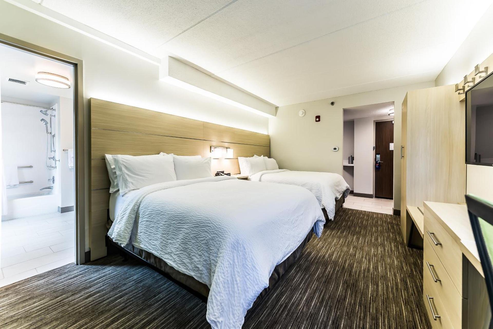 Holiday Inn Express Flint-Campus Area by IHG photo 35