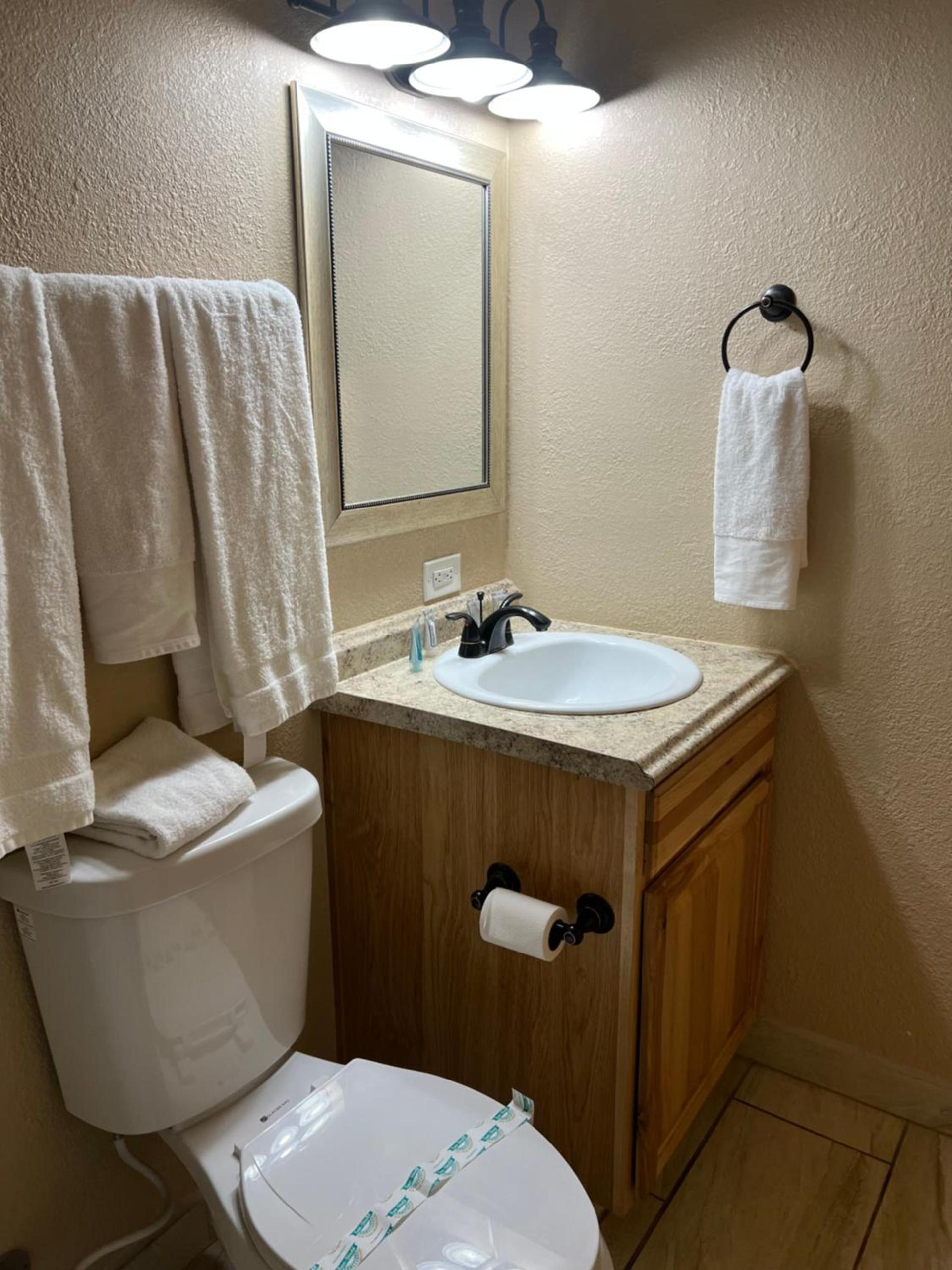 TimberLodge Inn photo 39