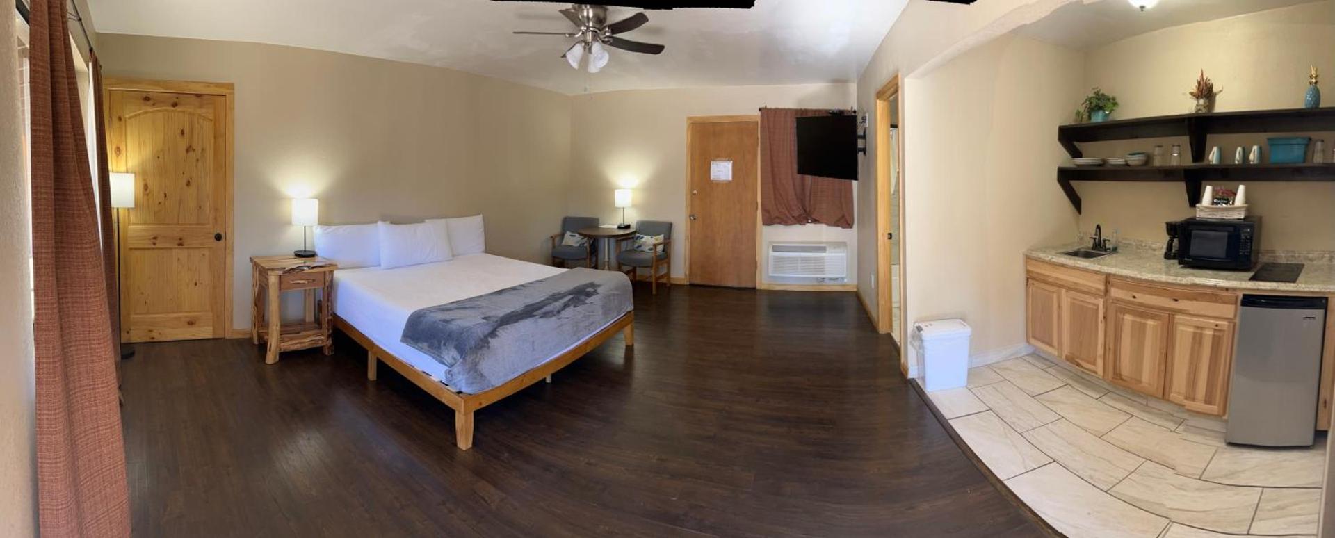 TimberLodge Inn photo 28