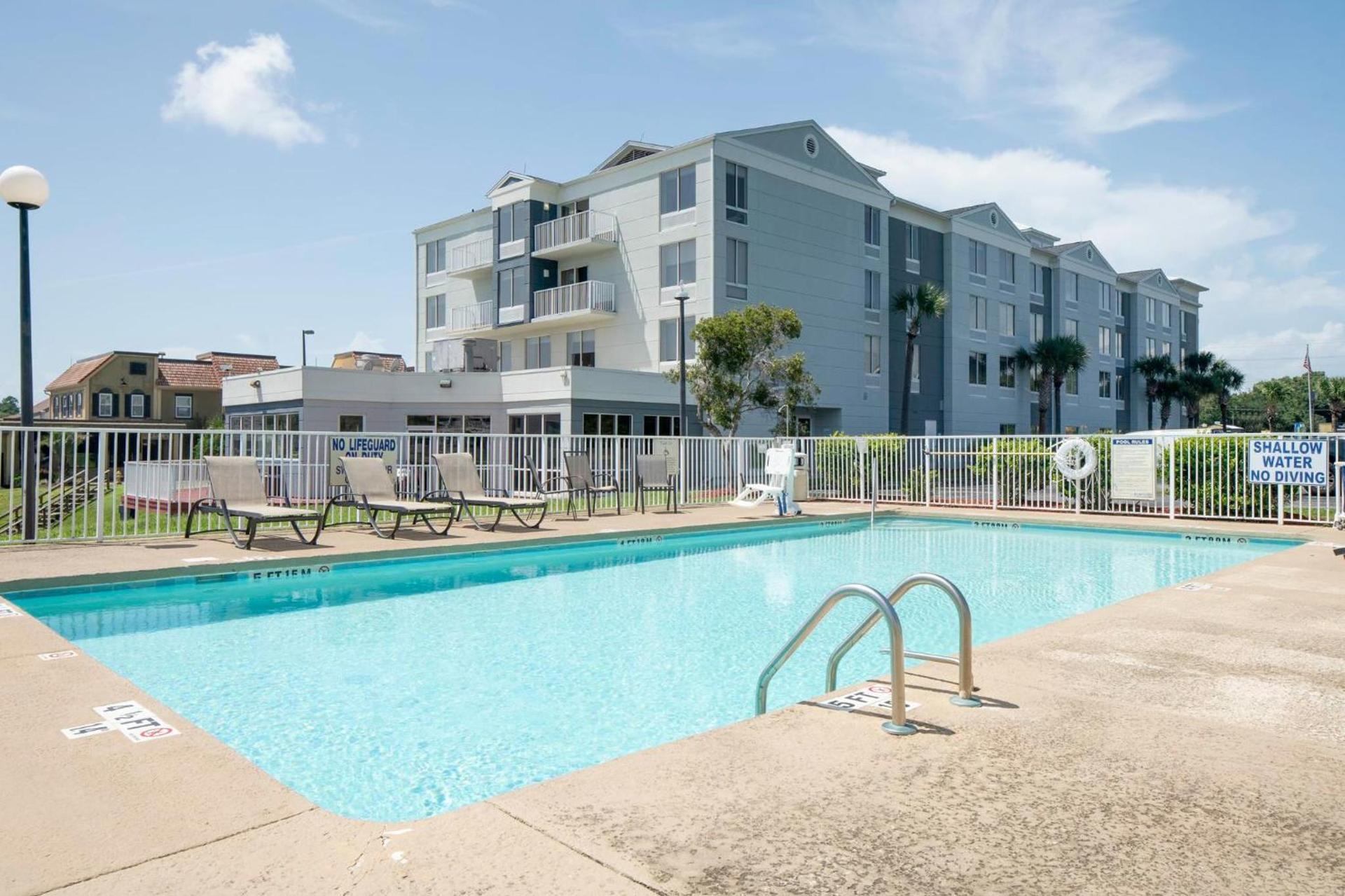 Holiday Inn Express North Myrtle Beach - Little River by IHG photo 54