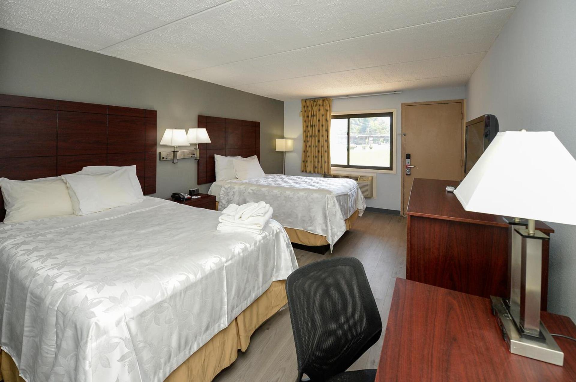 Americas Best Value Inn at Central Valley-Woodbury photo 4