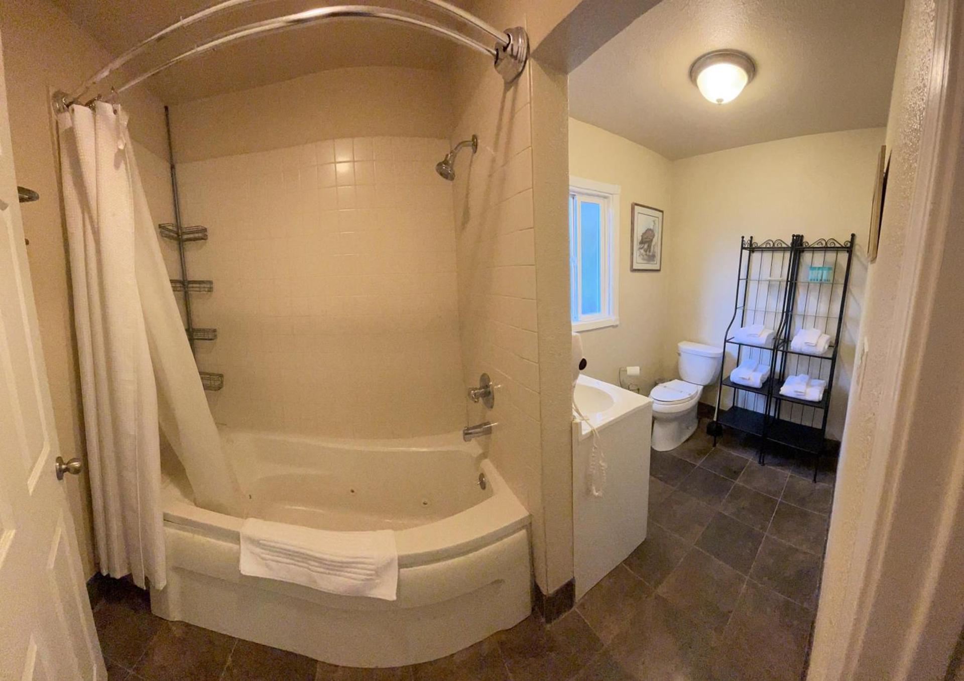 Sierra Woods Lodge photo 43