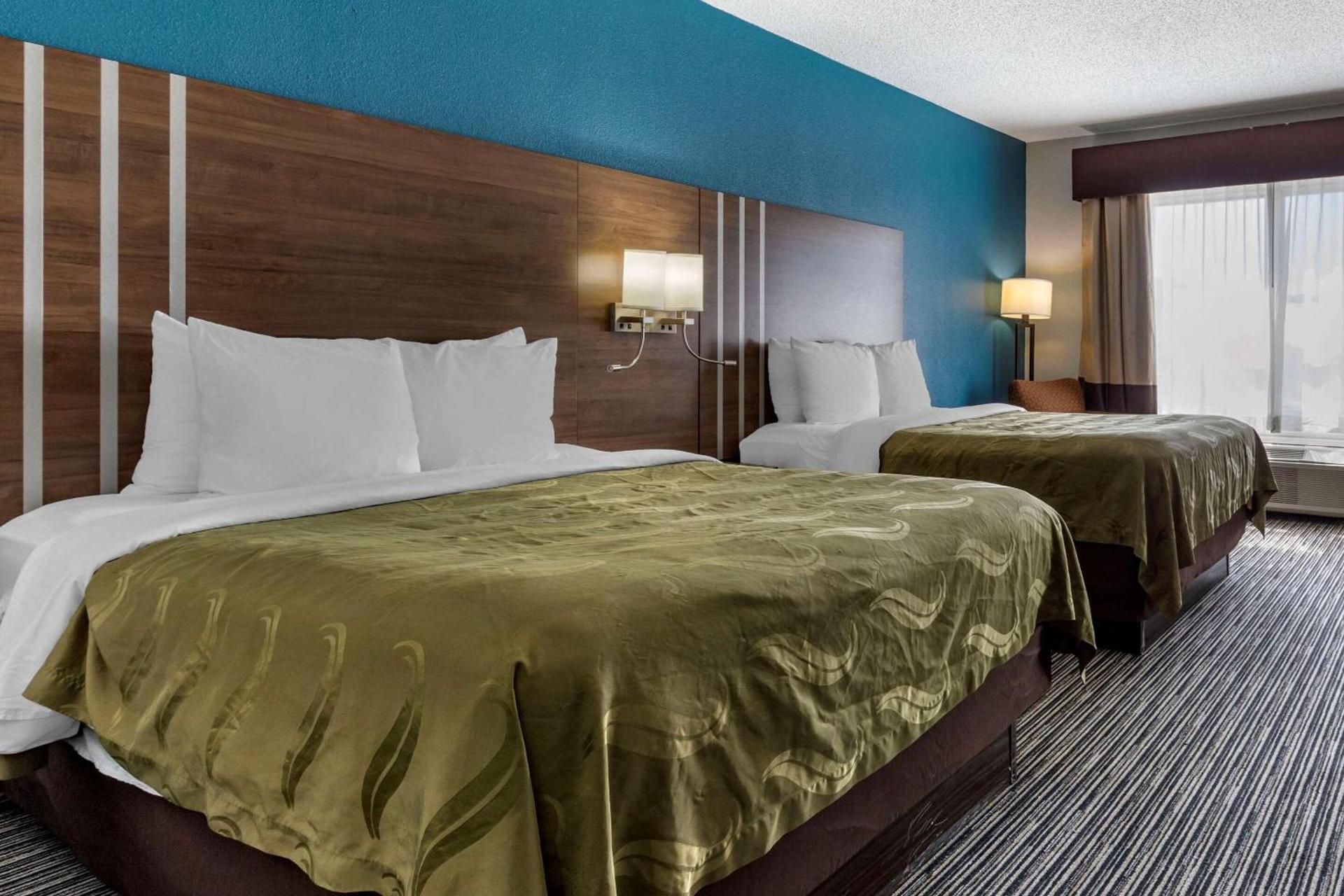 Quality Inn & Suites I-35 E-Walnut Hill photo 14