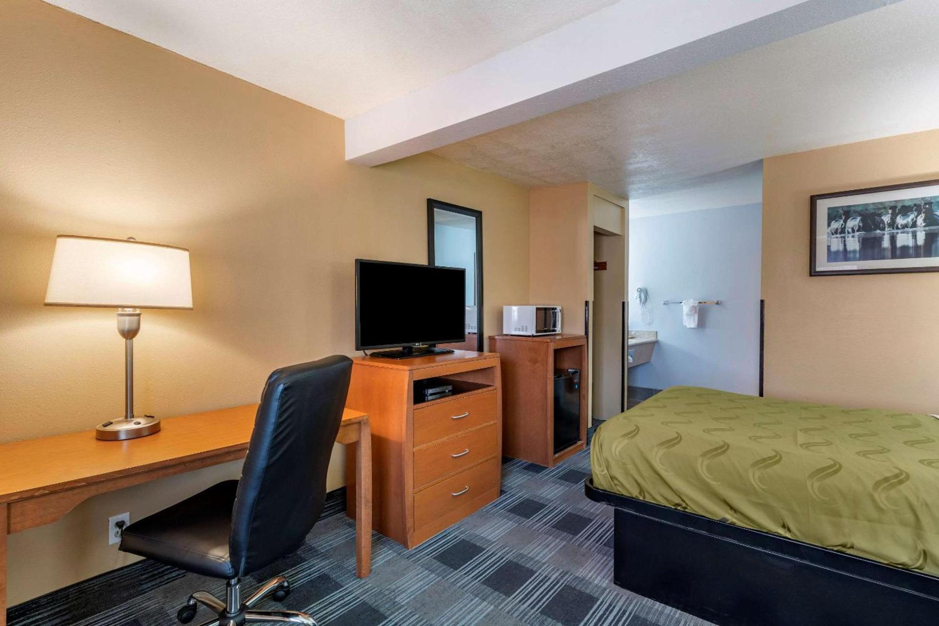 Quality Inn Madras photo 21