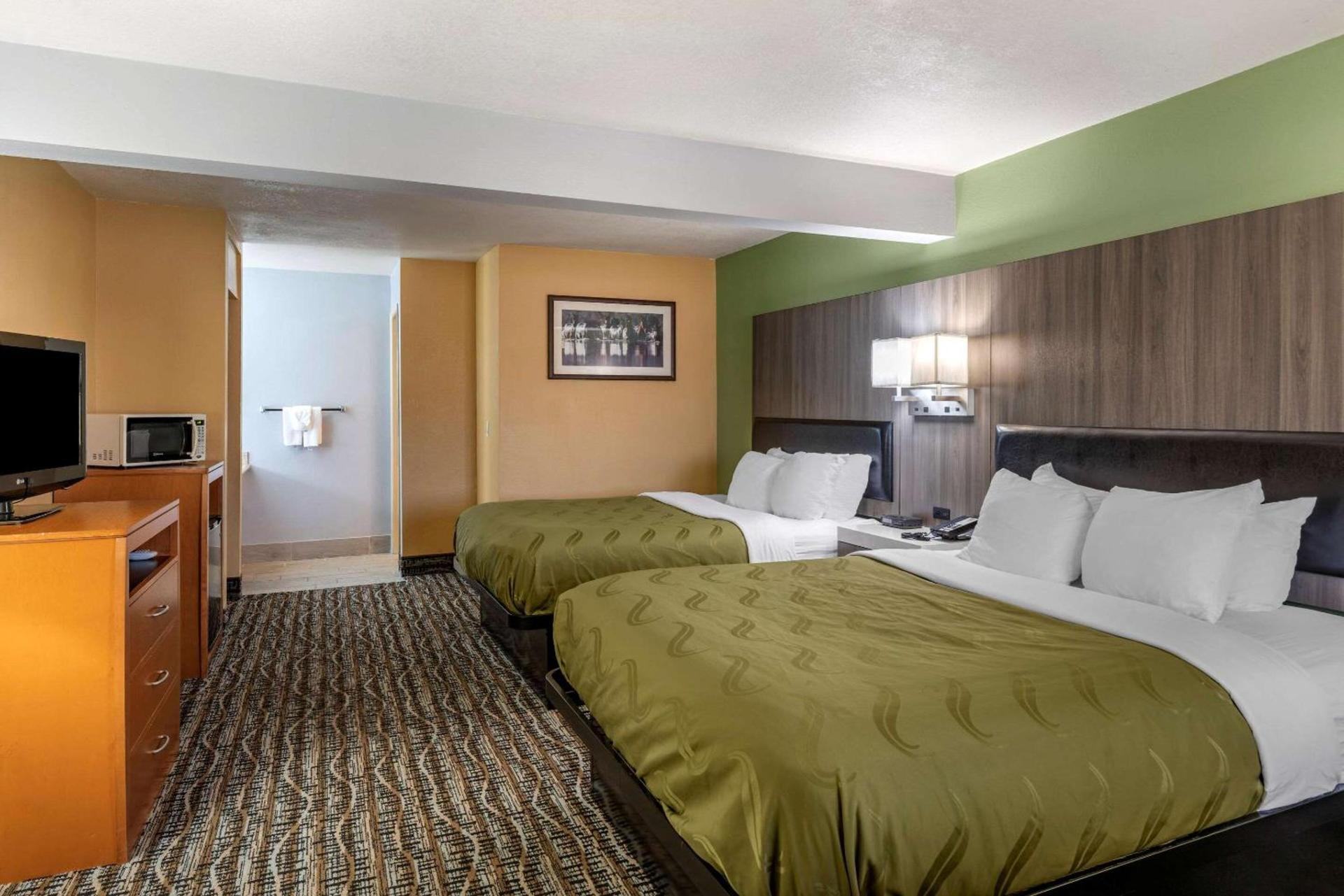 Quality Inn Madras photo 24