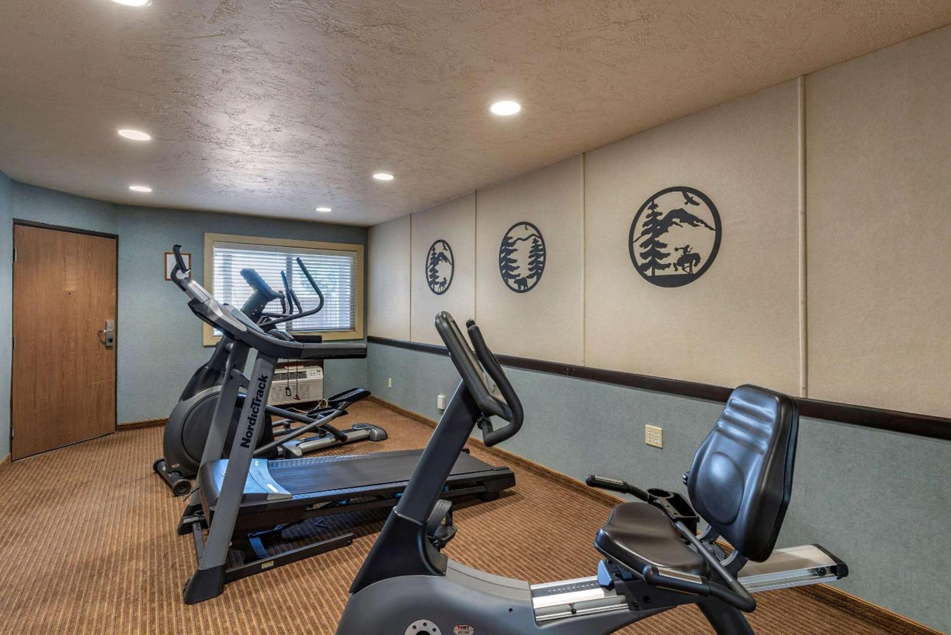 Quality Inn Madras photo 33
