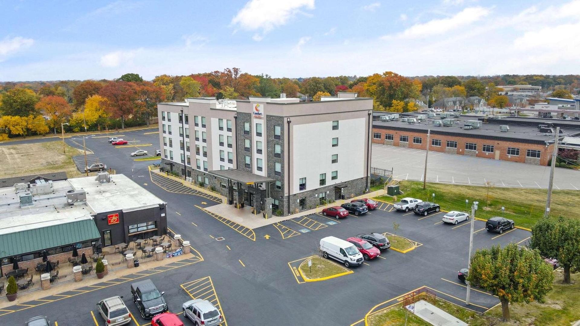 Comfort Suites St Louis - Sunset Hills photo 4