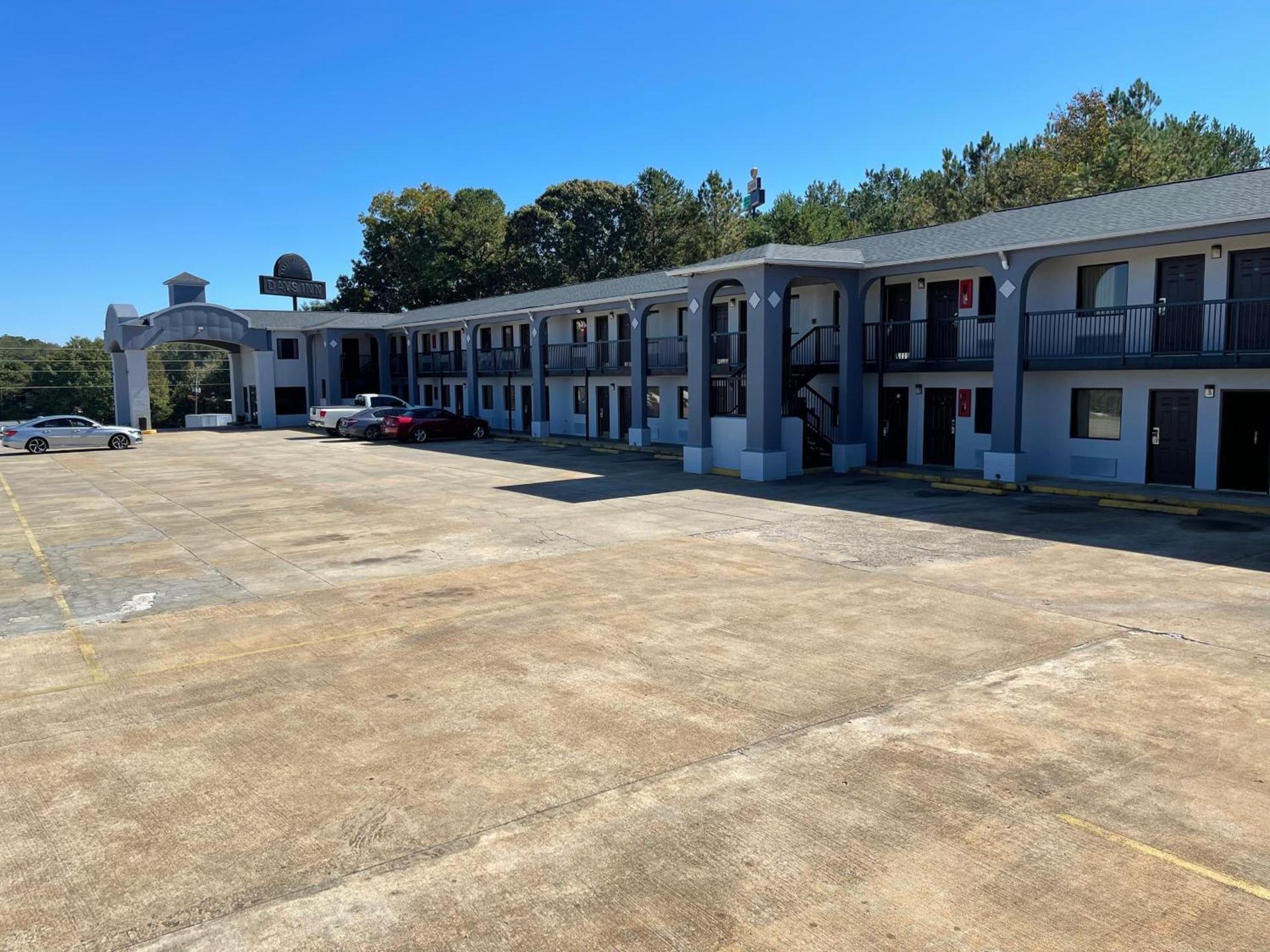 Garden Inn & Suites photo 12