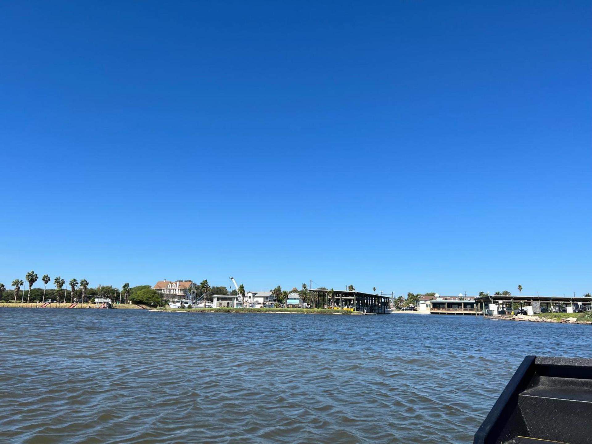 Bluff's Landing Marina & Lodge photo 19