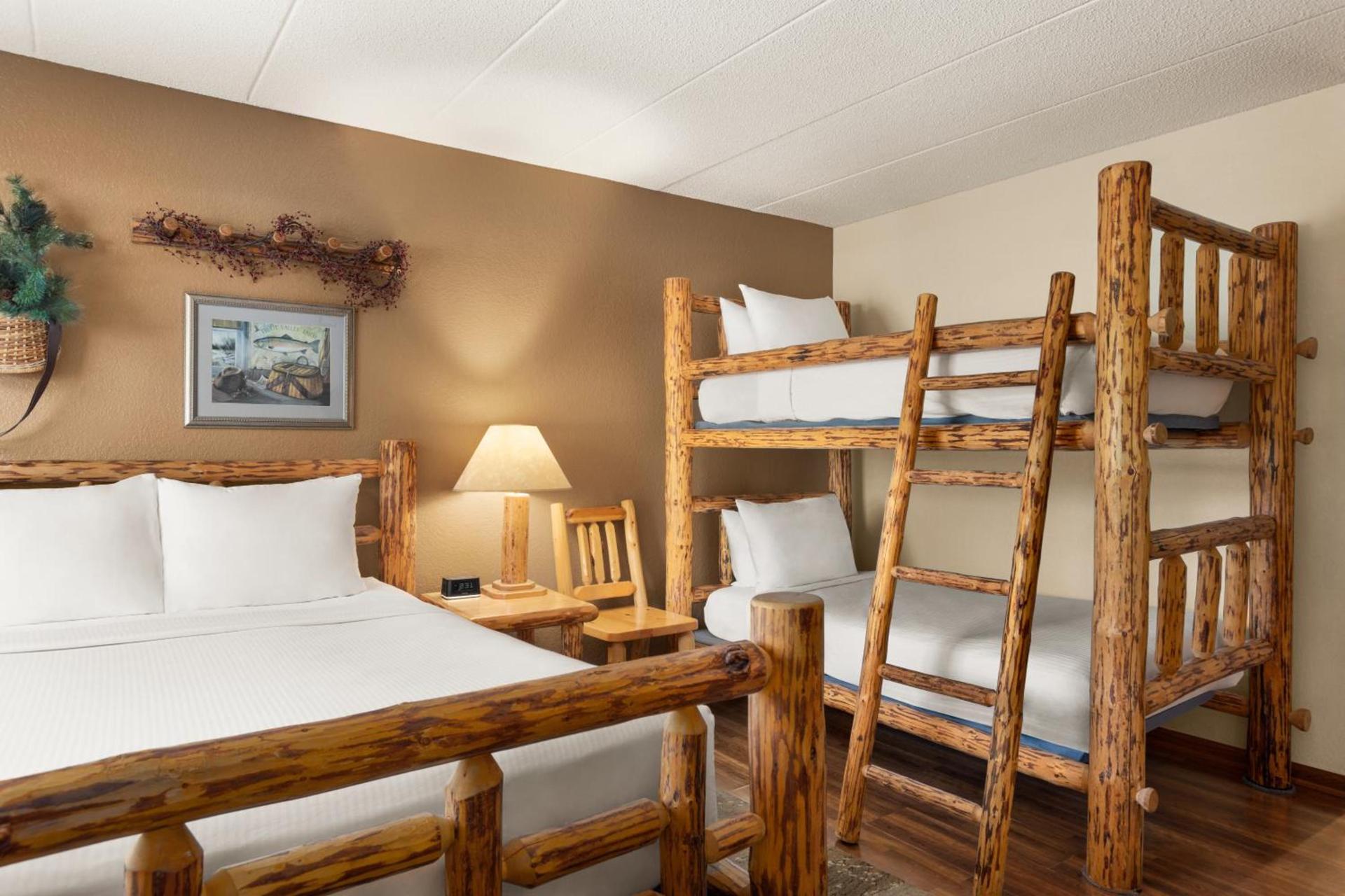 Baymont by Wyndham Owatonna photo 2