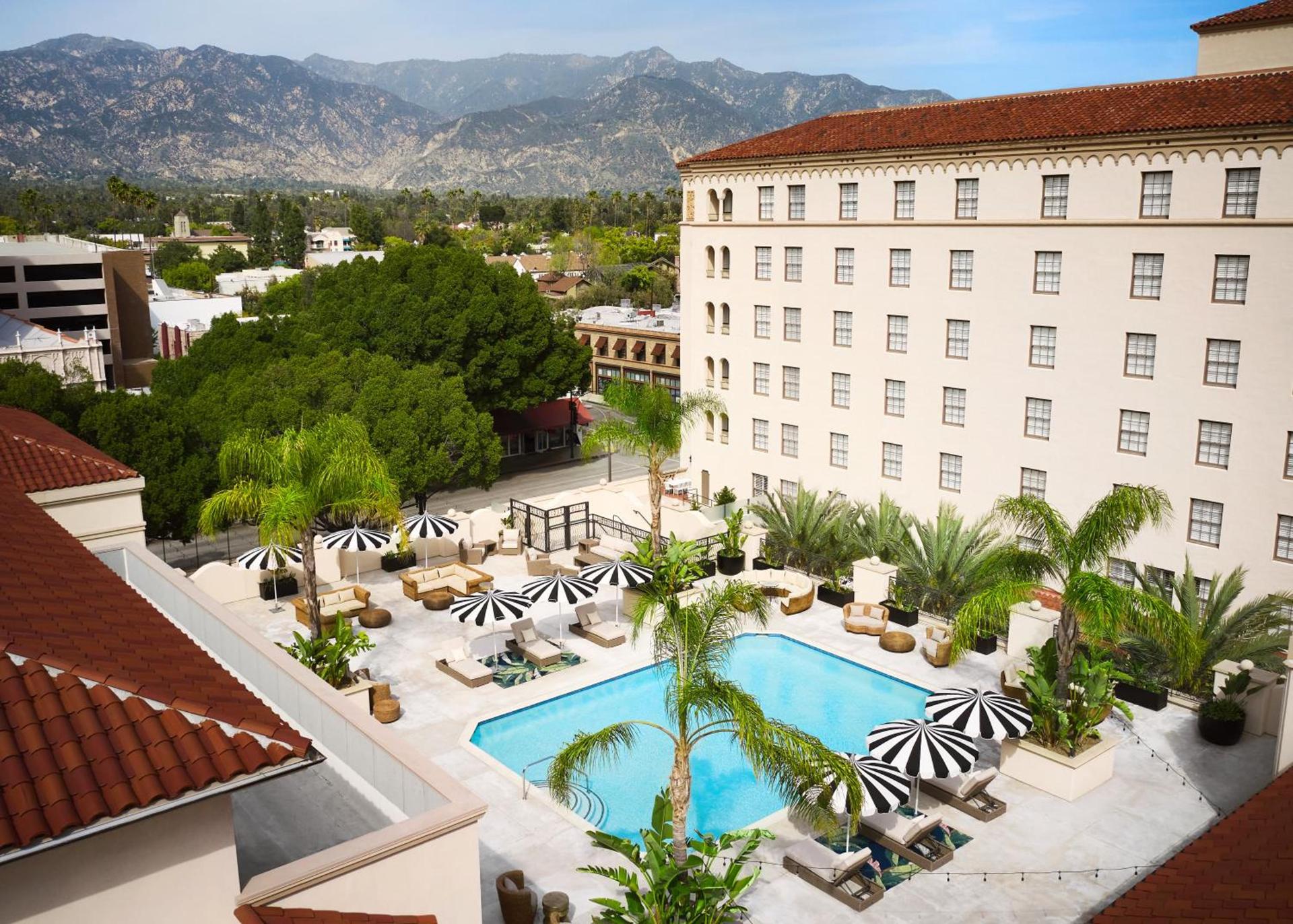 Pasadena Hotel & Pool photo 3