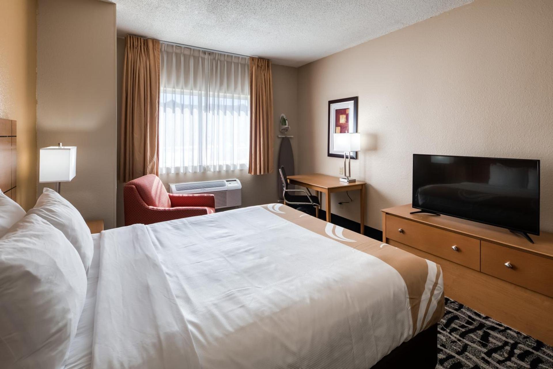 Quality Inn & Suites Springfield Southwest near I-72 photo 47