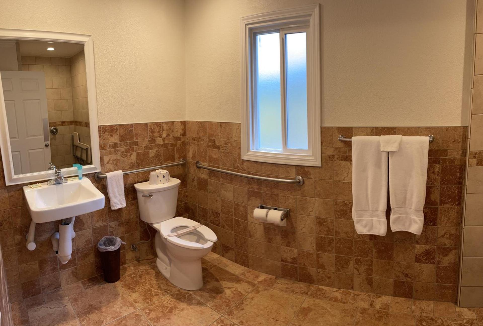 Sierra Woods Lodge photo 91