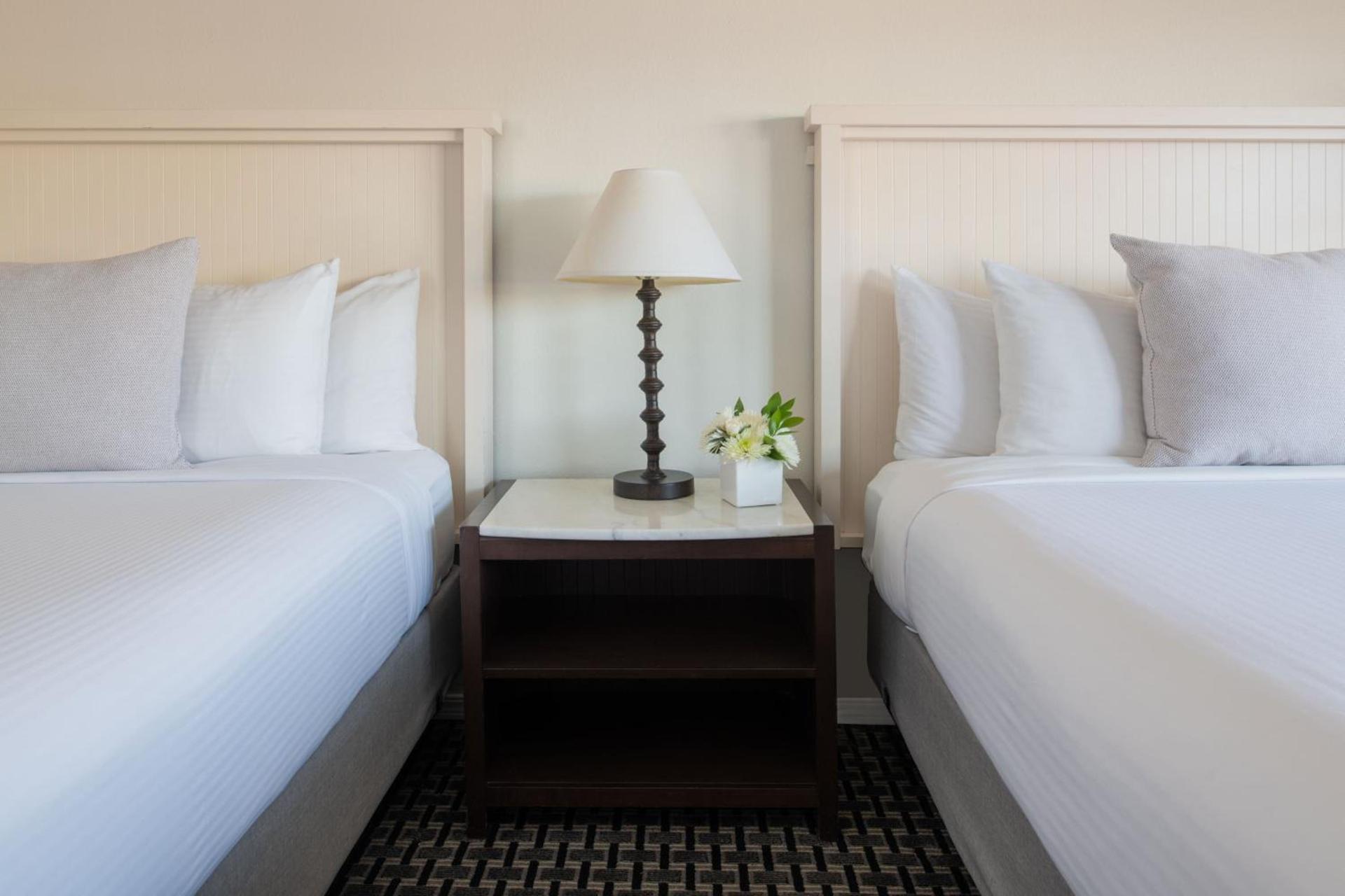 The Lodge at Tiburon photo 17