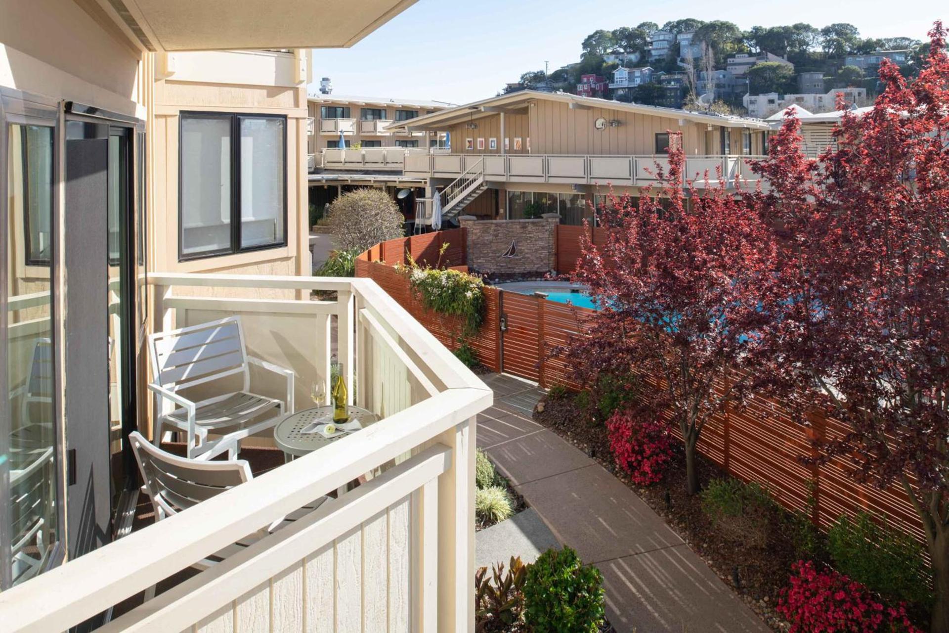 The Lodge at Tiburon photo 12