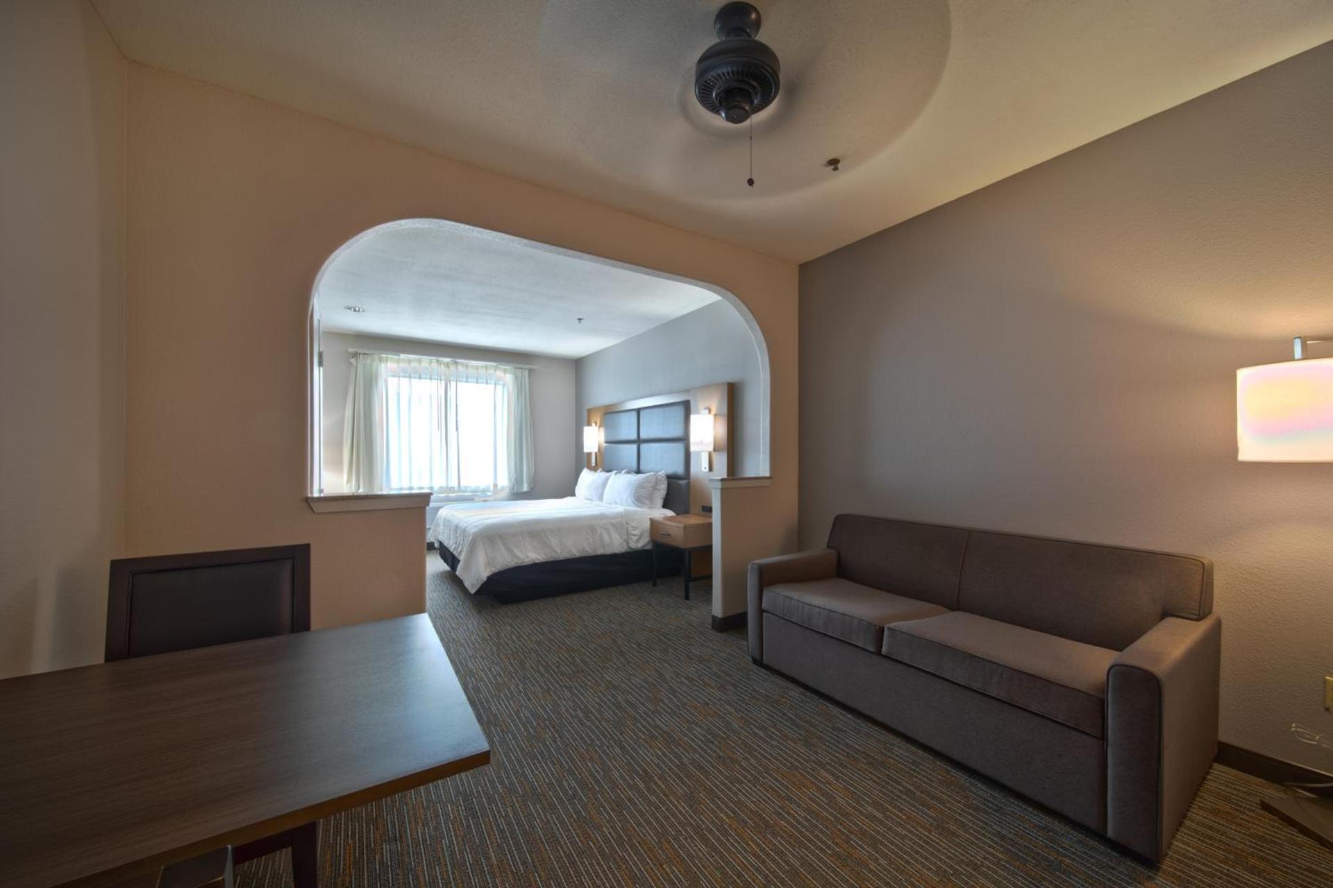 Wingate by Wyndham Houston Bush Intercontinental Airport photo 49