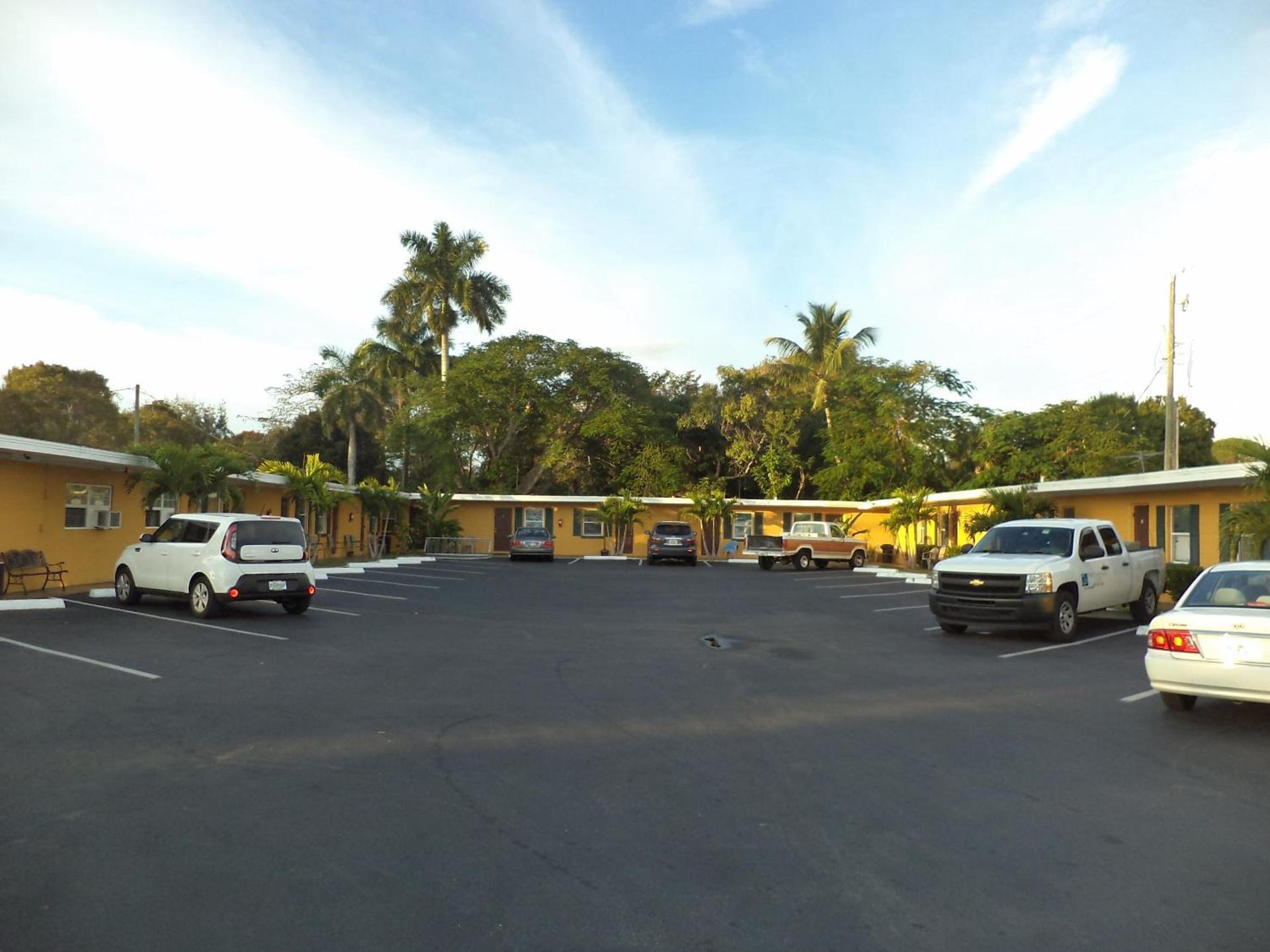 Glades Motel - Naples photo 28