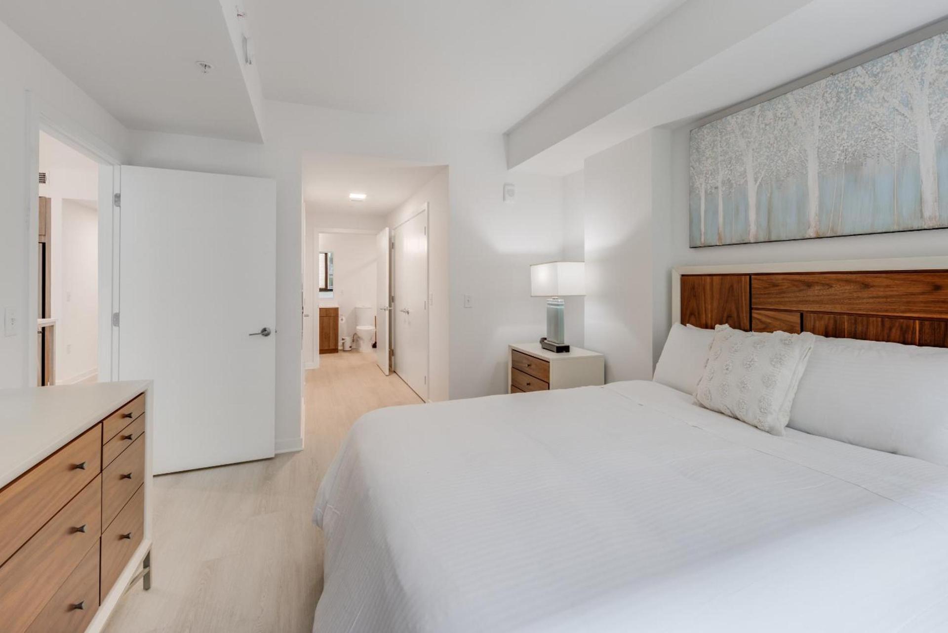 Global Luxury Suites at Capitol Hill photo 6