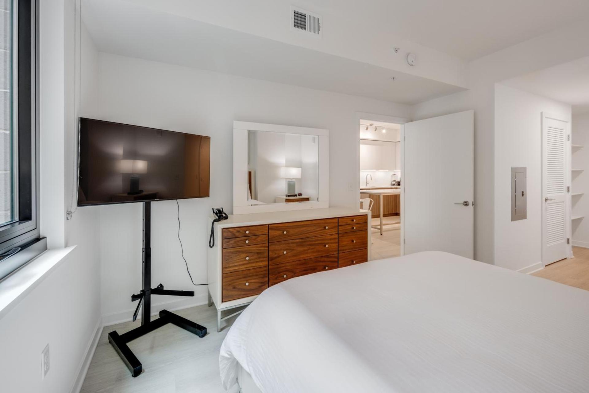 Global Luxury Suites at Capitol Hill photo 7