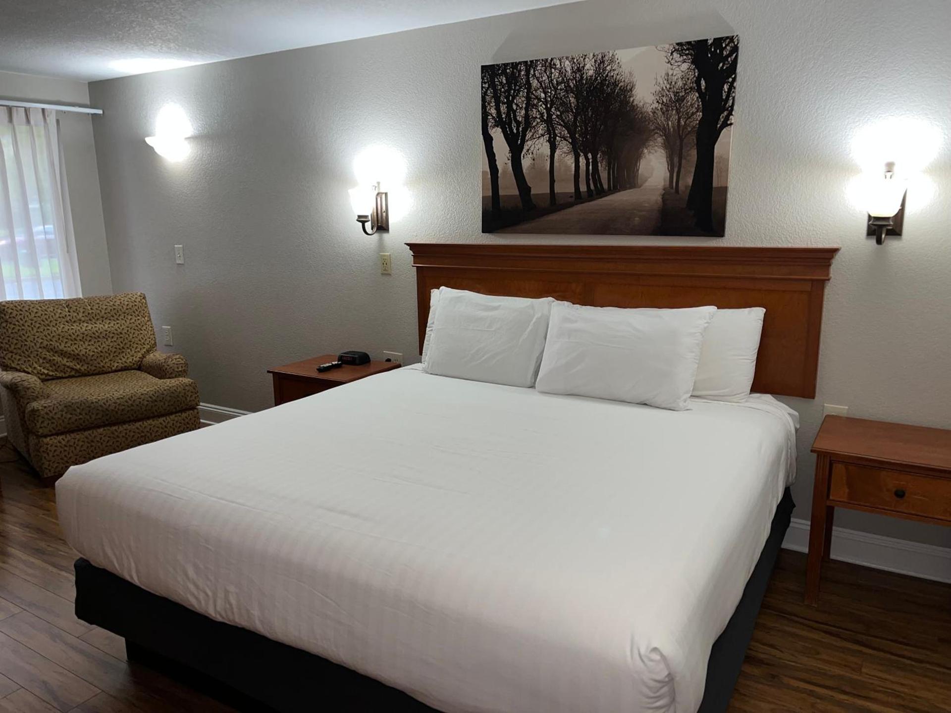 Stratford Inn photo 85