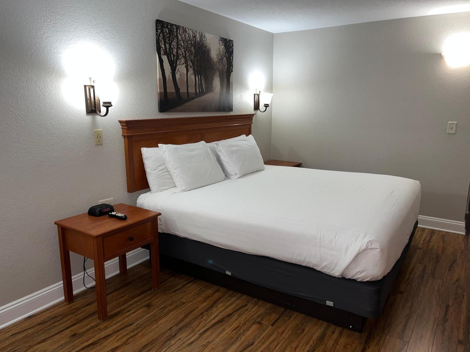 Stratford Inn photo 86