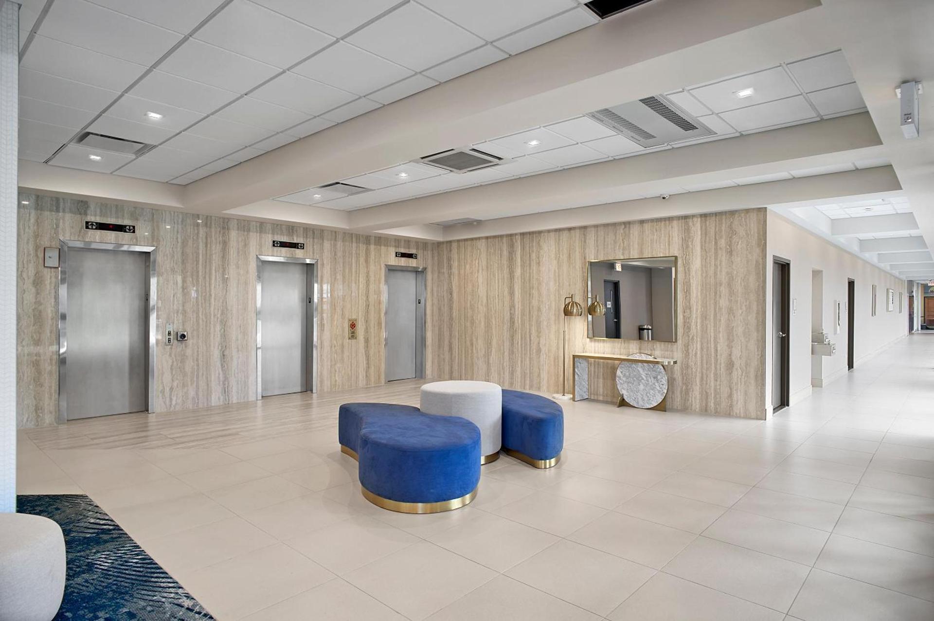 Holiday Inn & Suites Chicago-Downtown by IHG photo 12
