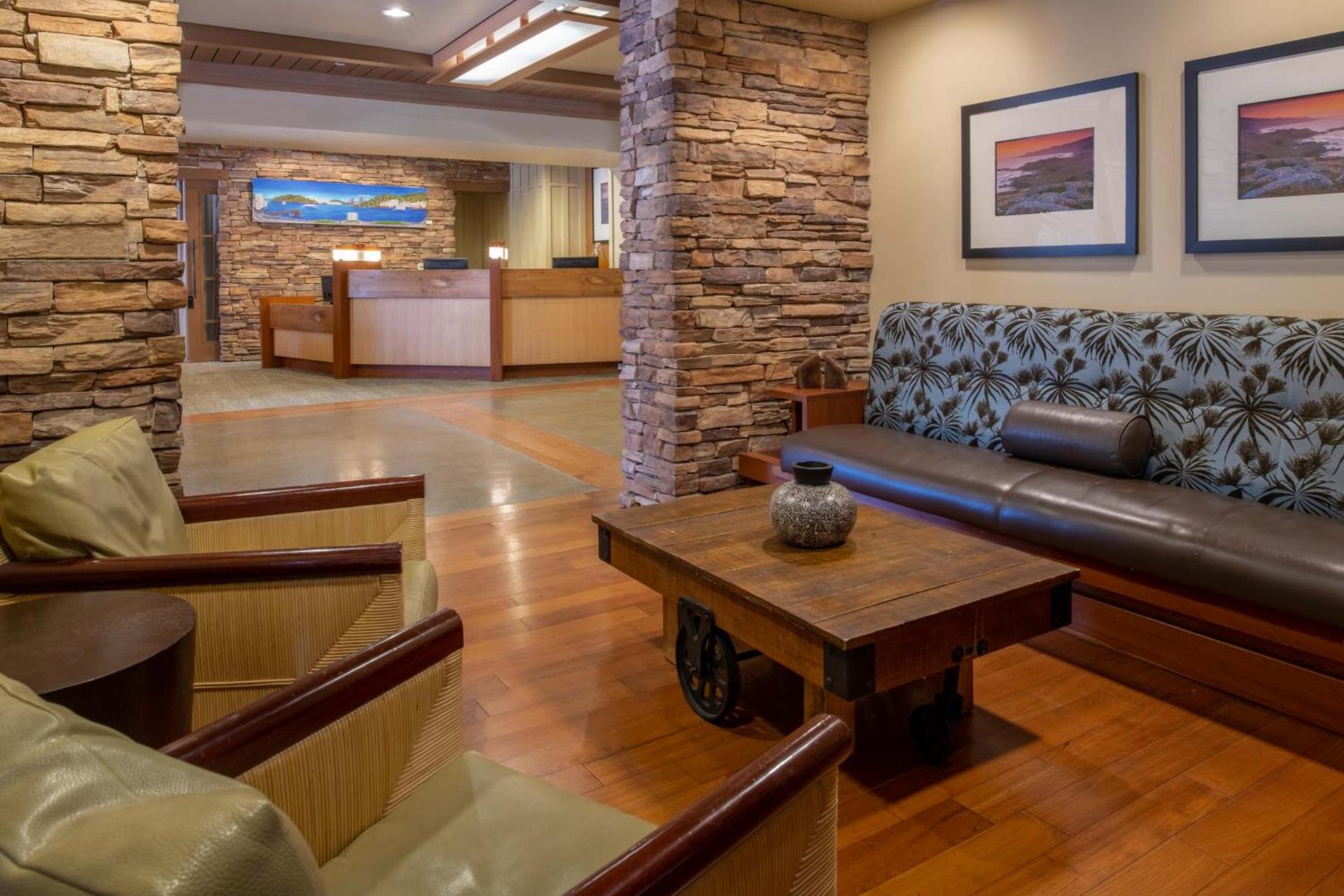 The Lodge at Tiburon photo 4