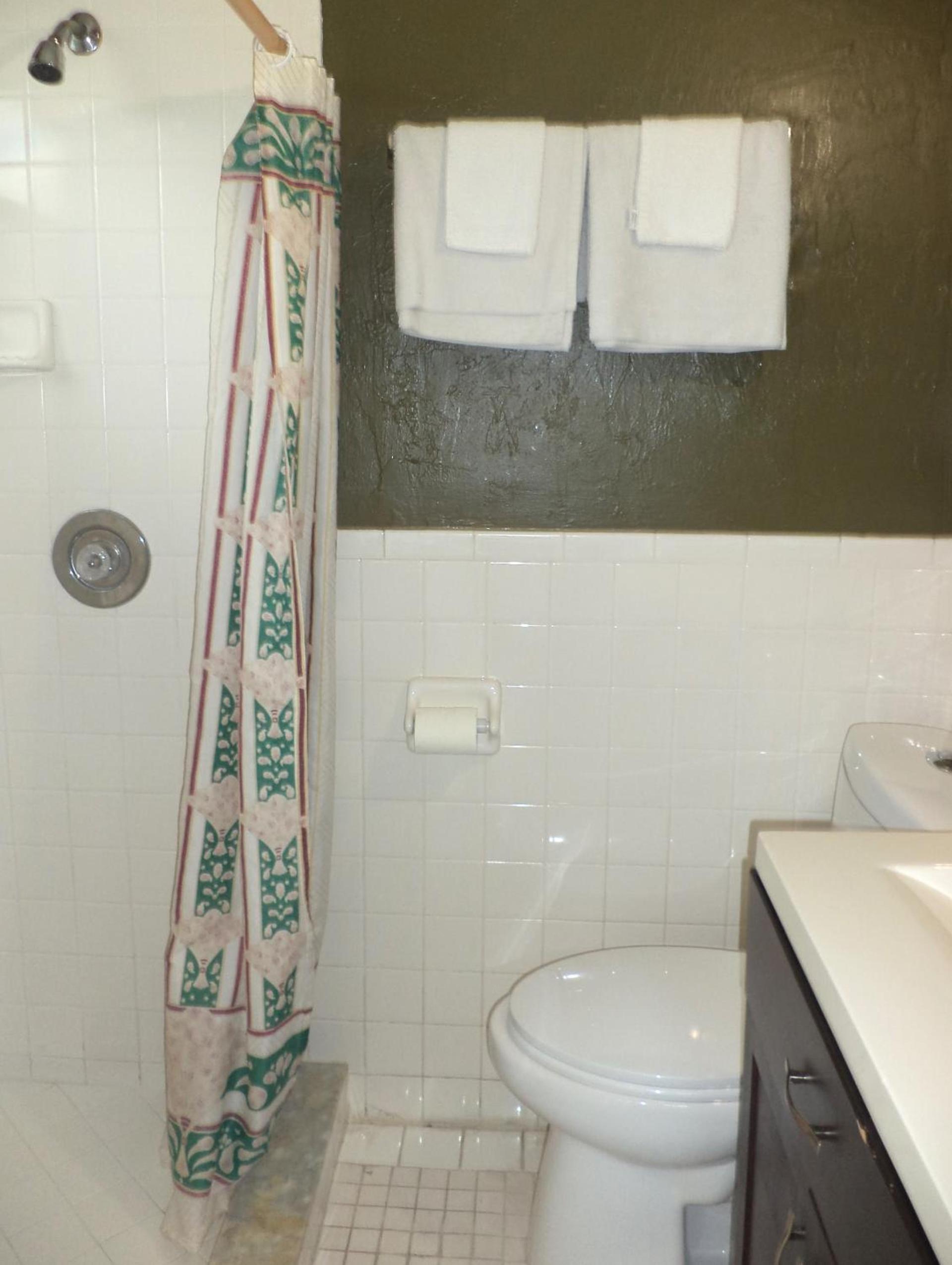 Glades Motel - Naples photo 61