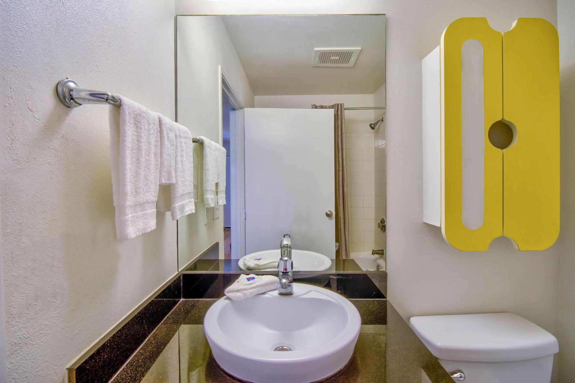 Studio 6-Phoenix, AZ - Deer Valley photo 17