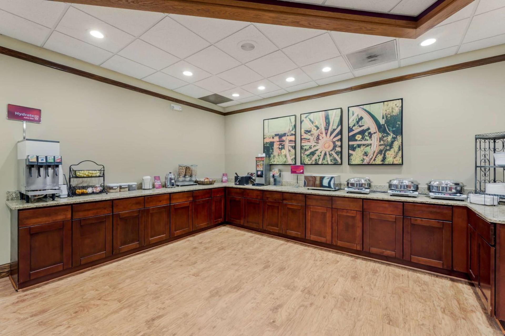 Best Western Plus Wooster Hotel & Conference Center photo 5