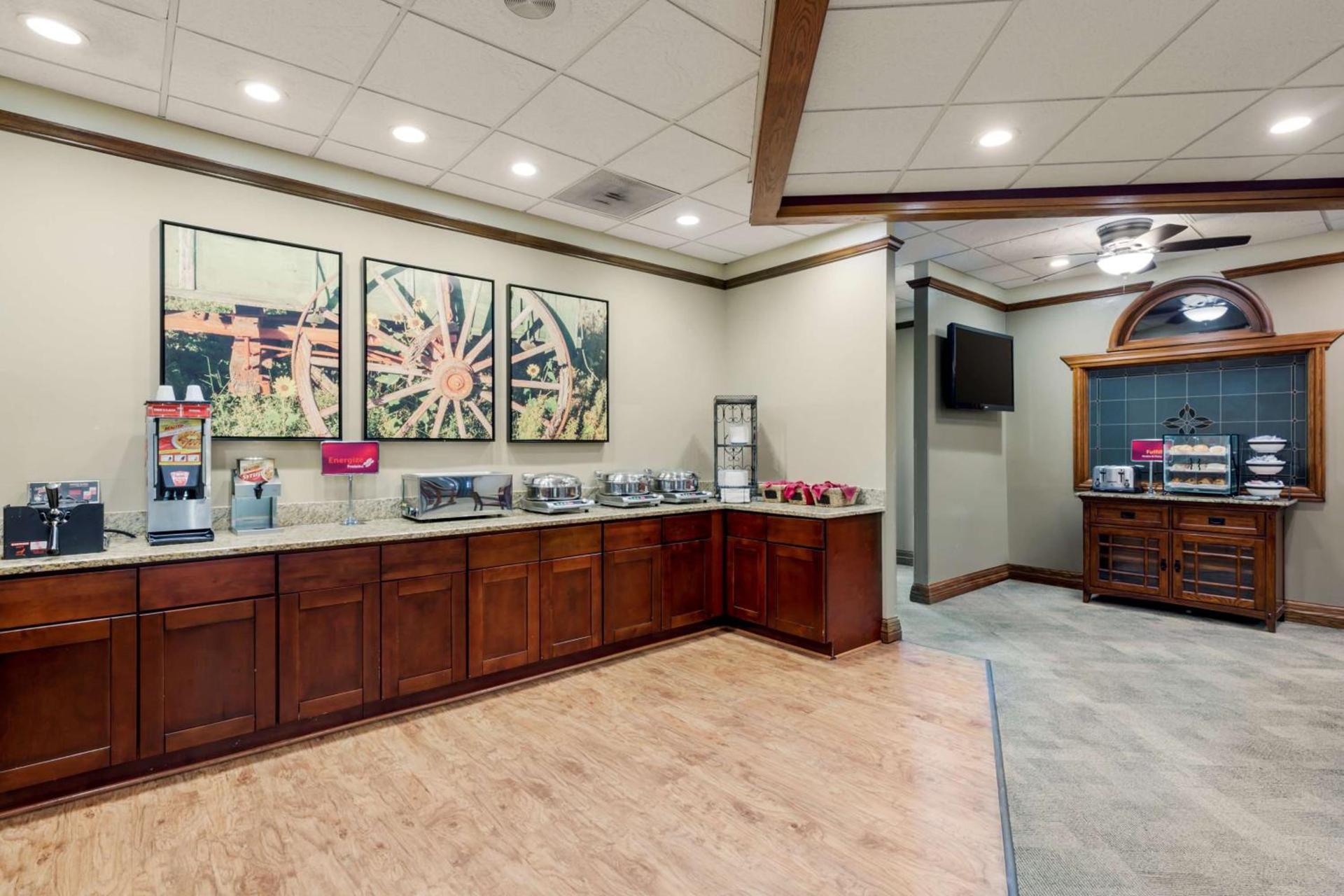 Best Western Plus Wooster Hotel & Conference Center photo 39