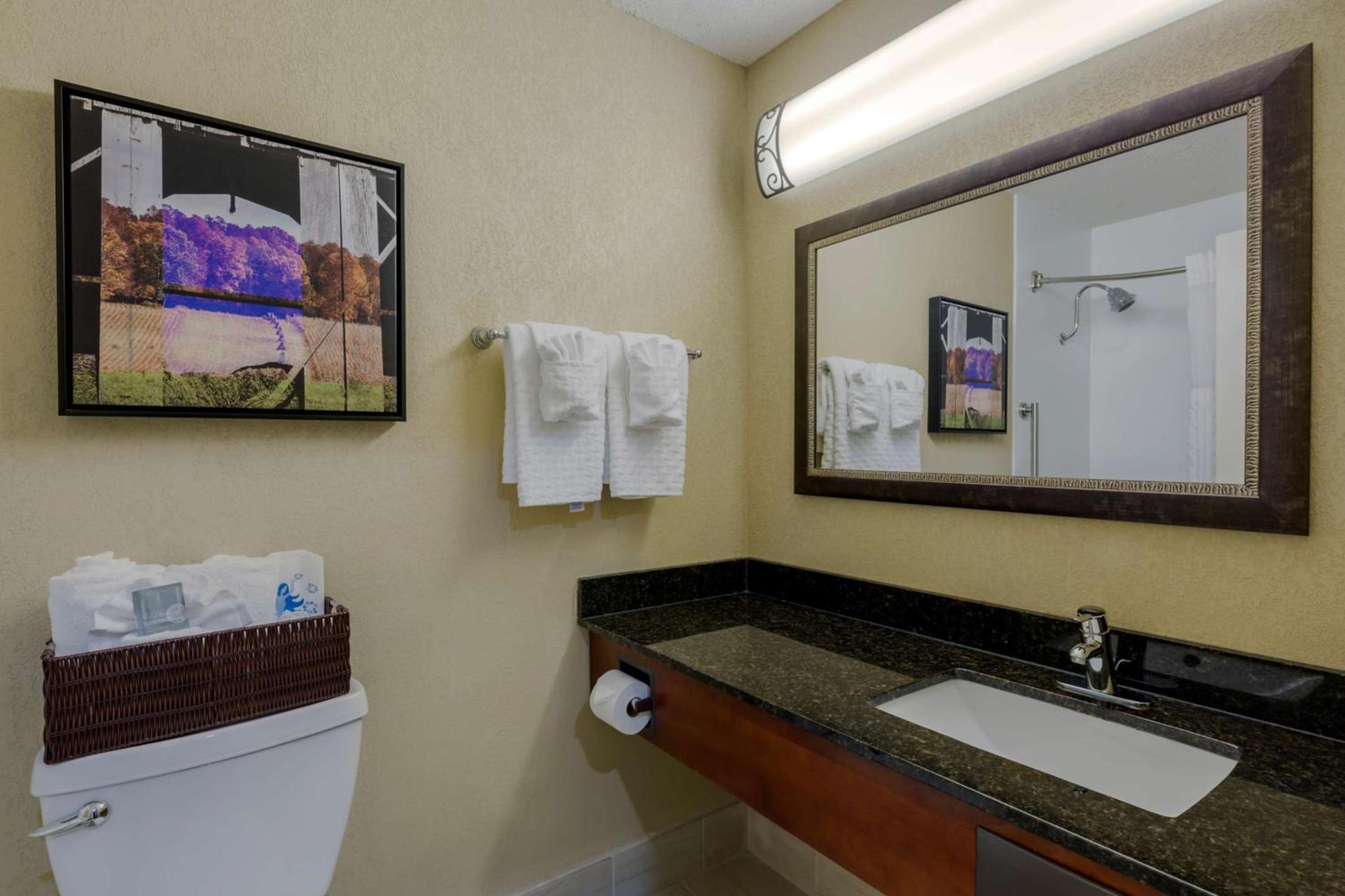 Best Western Plus Wooster Hotel & Conference Center photo 24