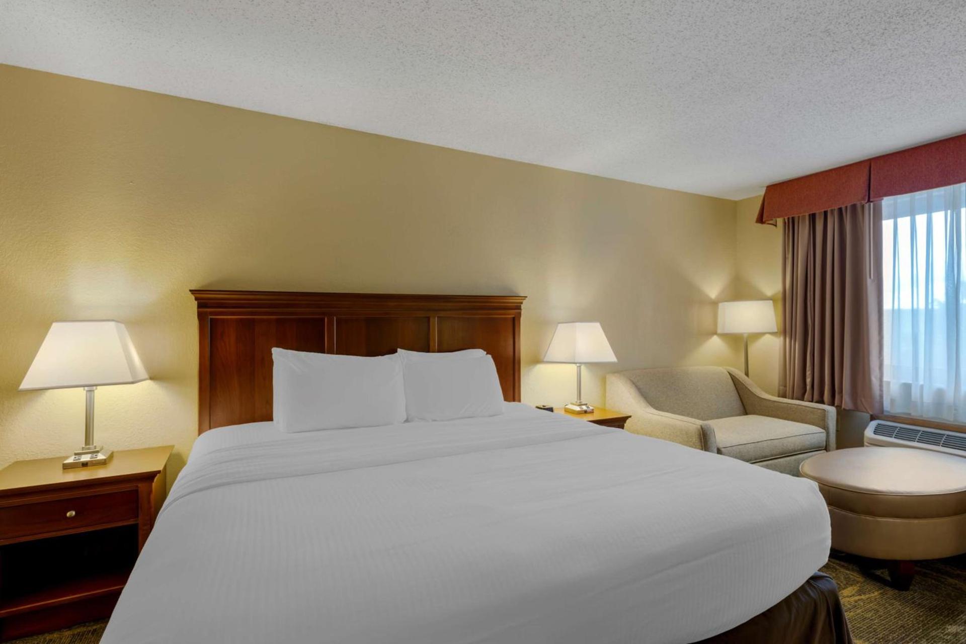 Best Western Plus Wooster Hotel & Conference Center photo 23