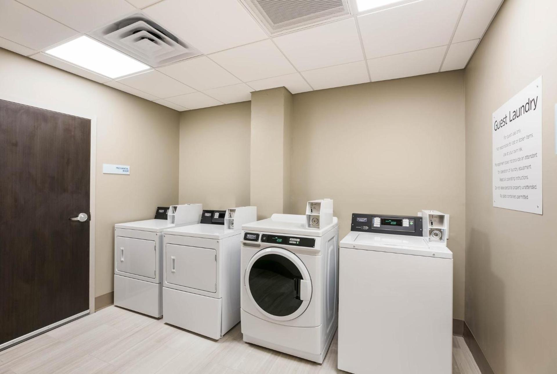 Holiday Inn Express & Suites Jacksonville - Town Center by IHG photo 45