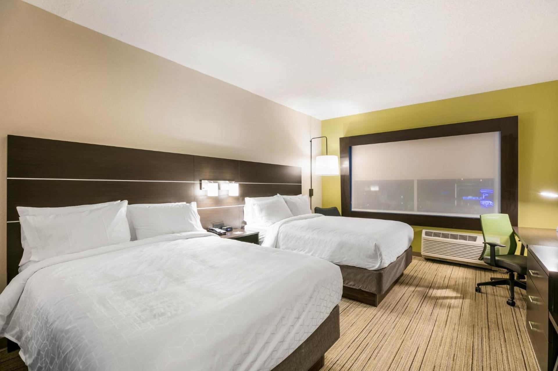 Holiday Inn Express & Suites Jacksonville - Town Center by IHG photo 27