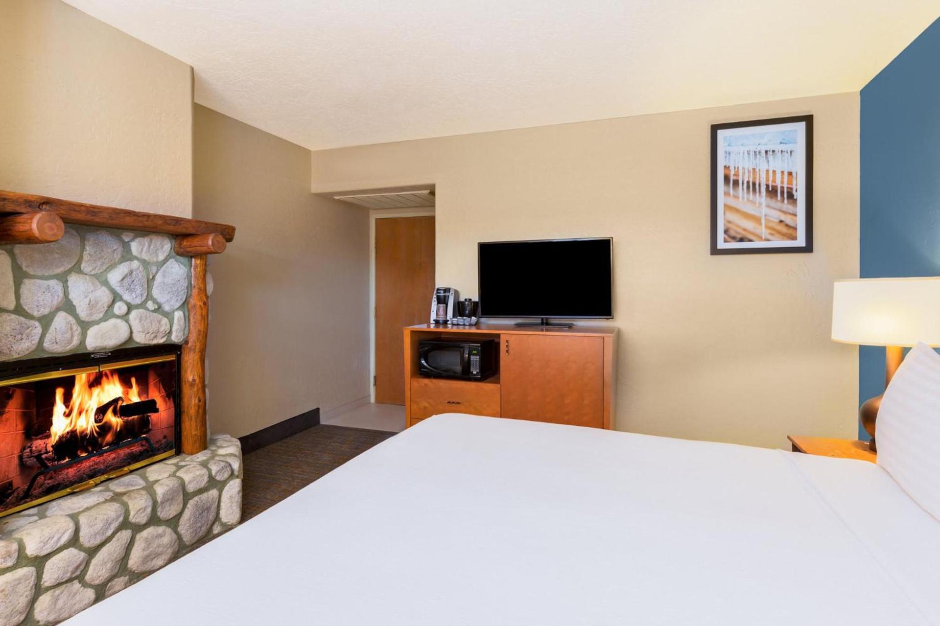 Holiday Inn Resort The Lodge at Big Bear Lake by IHG photo 92