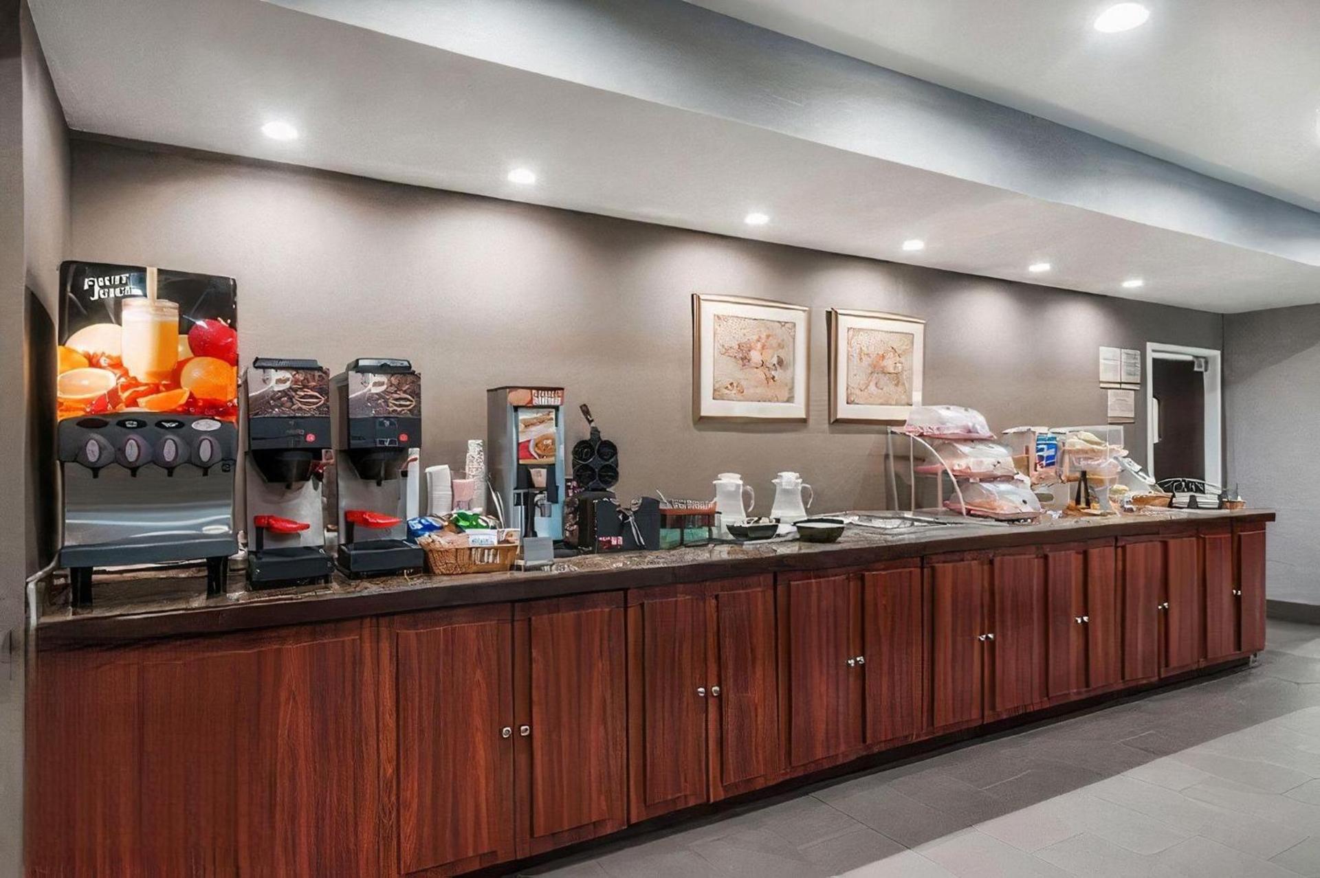 Hawthorn Extended Stay by Wyndham Columbus photo 14