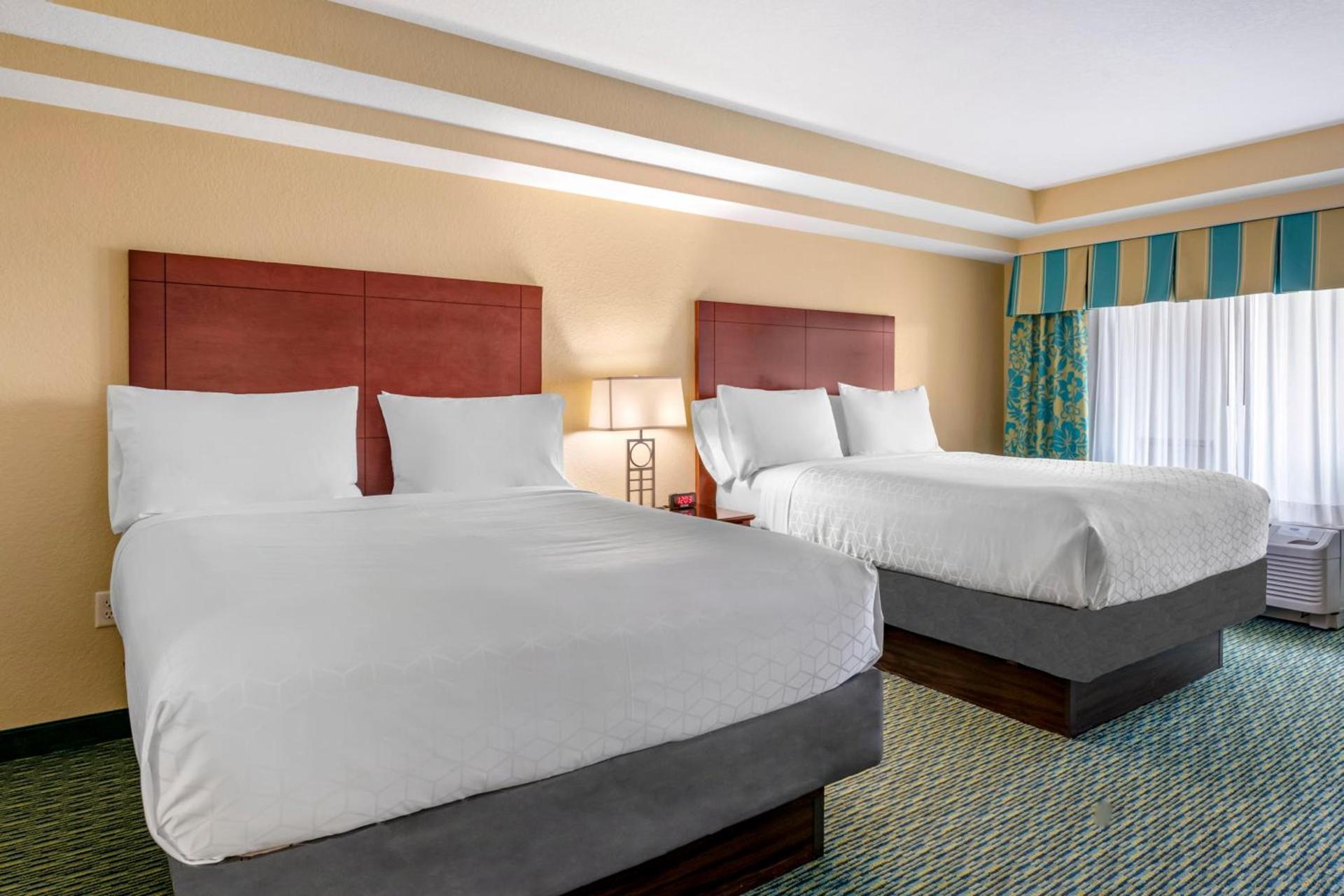 Holiday Inn Resort Orlando - Lake Buena Vista by IHG photo 4