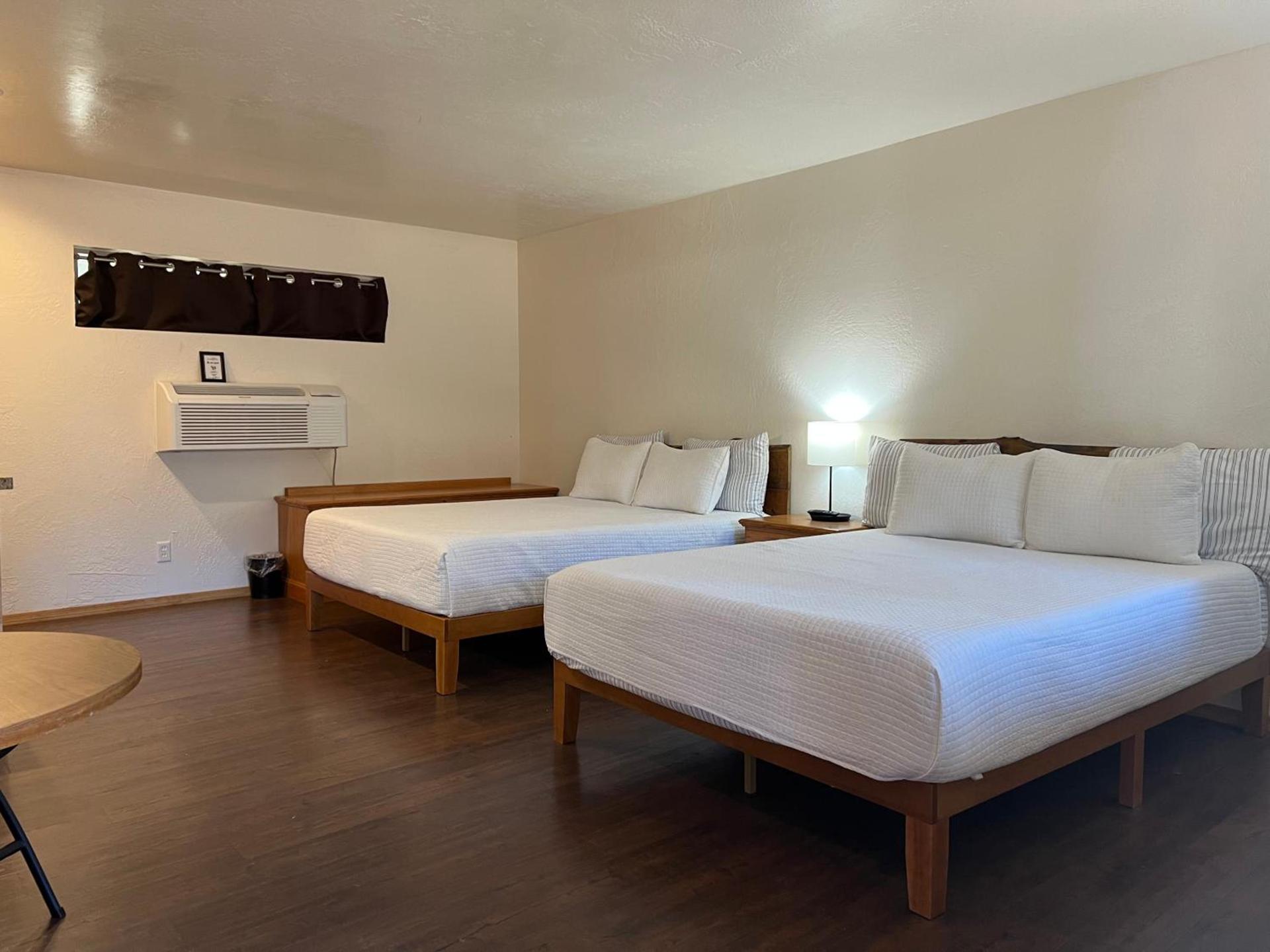 TimberLodge Inn photo 46