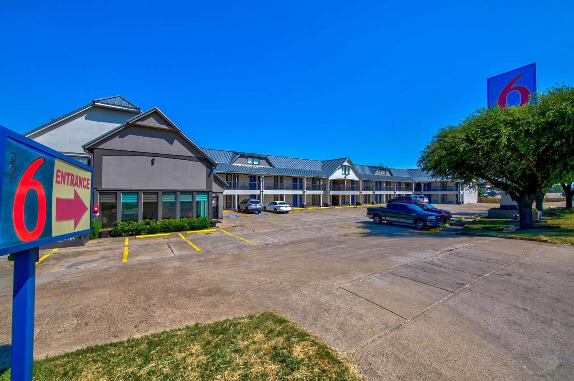 Motel 6-Fort Worth, TX - White Settlement photo 2