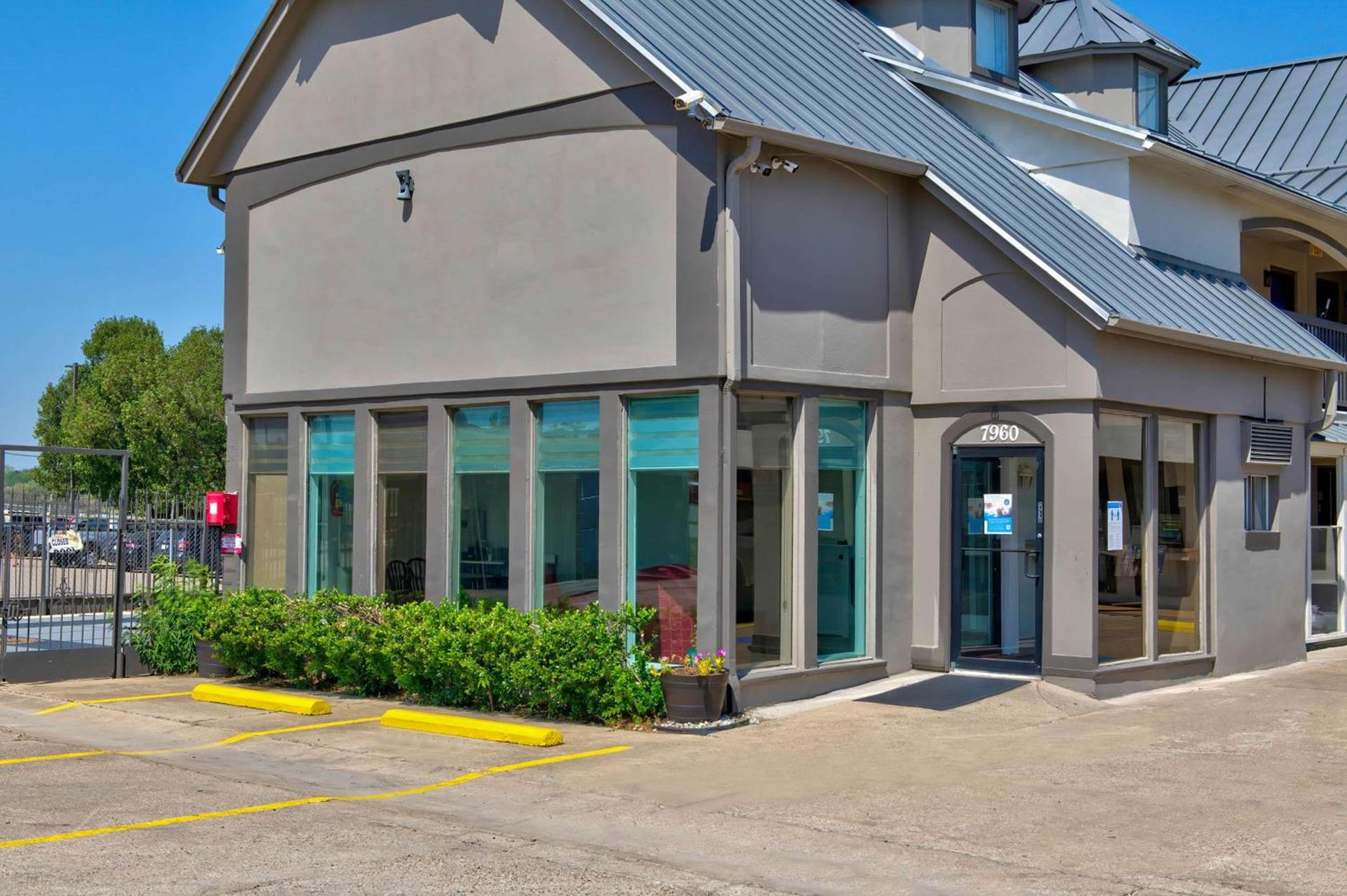 Motel 6-Fort Worth, TX - White Settlement photo 3