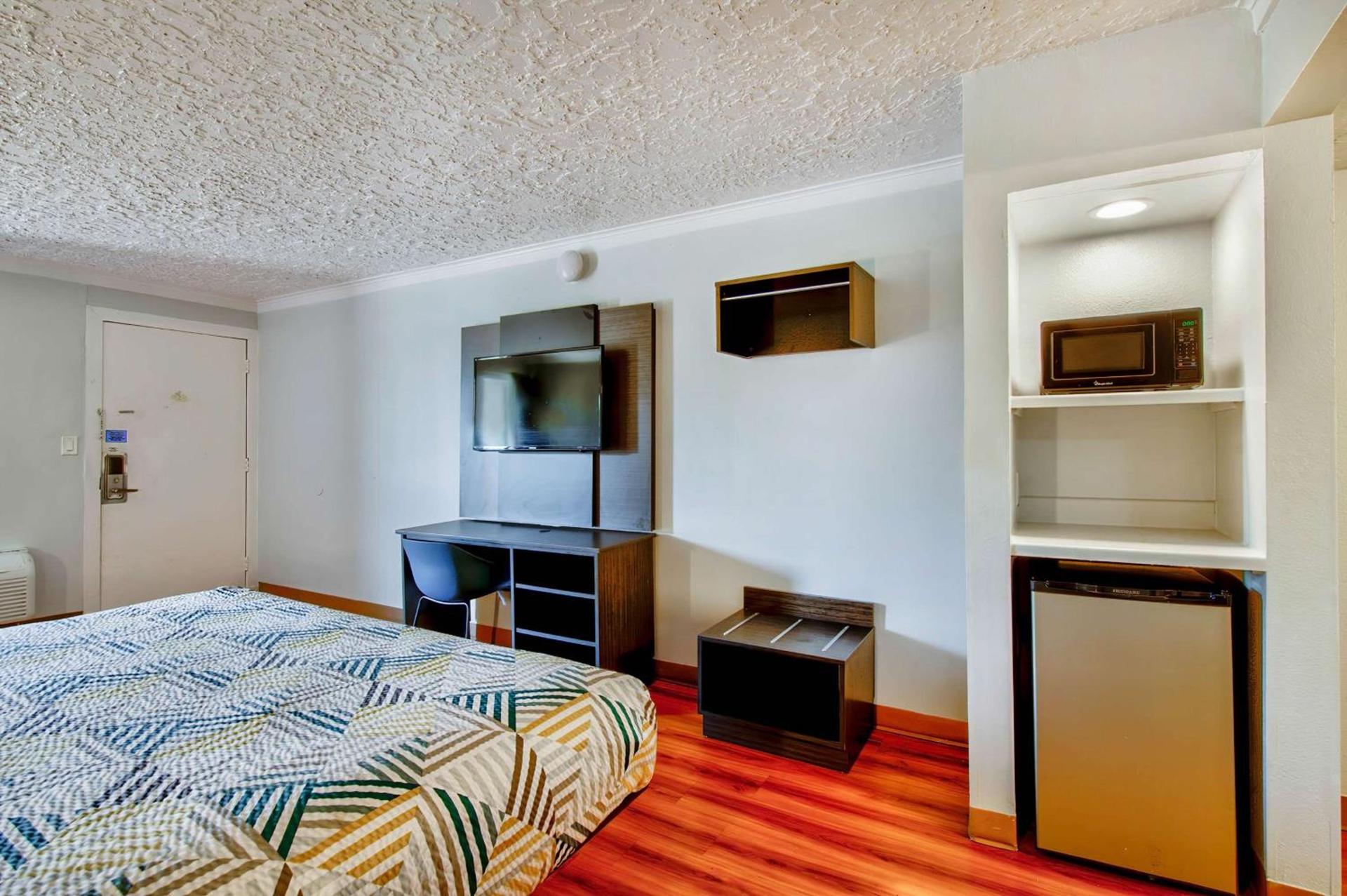 Motel 6-Fort Worth, TX - White Settlement photo 14