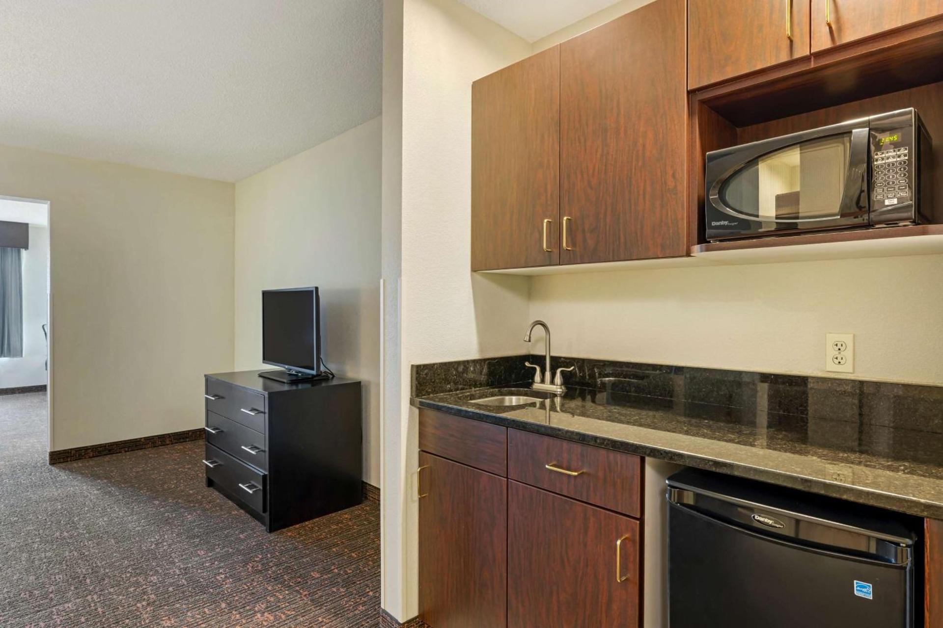 Best Western Plus Omaha Airport Inn photo 13