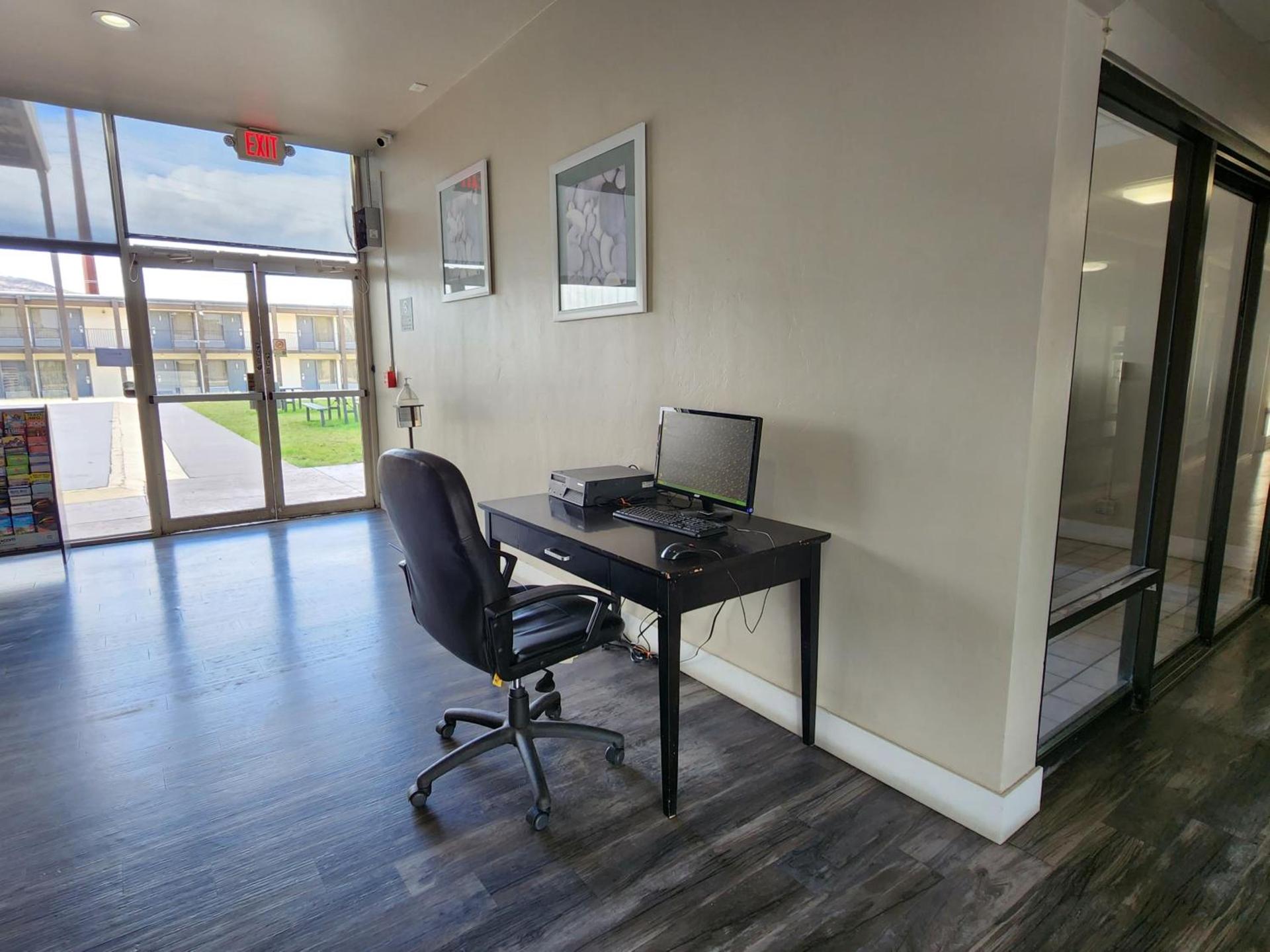 Red Lion Inn & Suites Tucson Downtown photo 25
