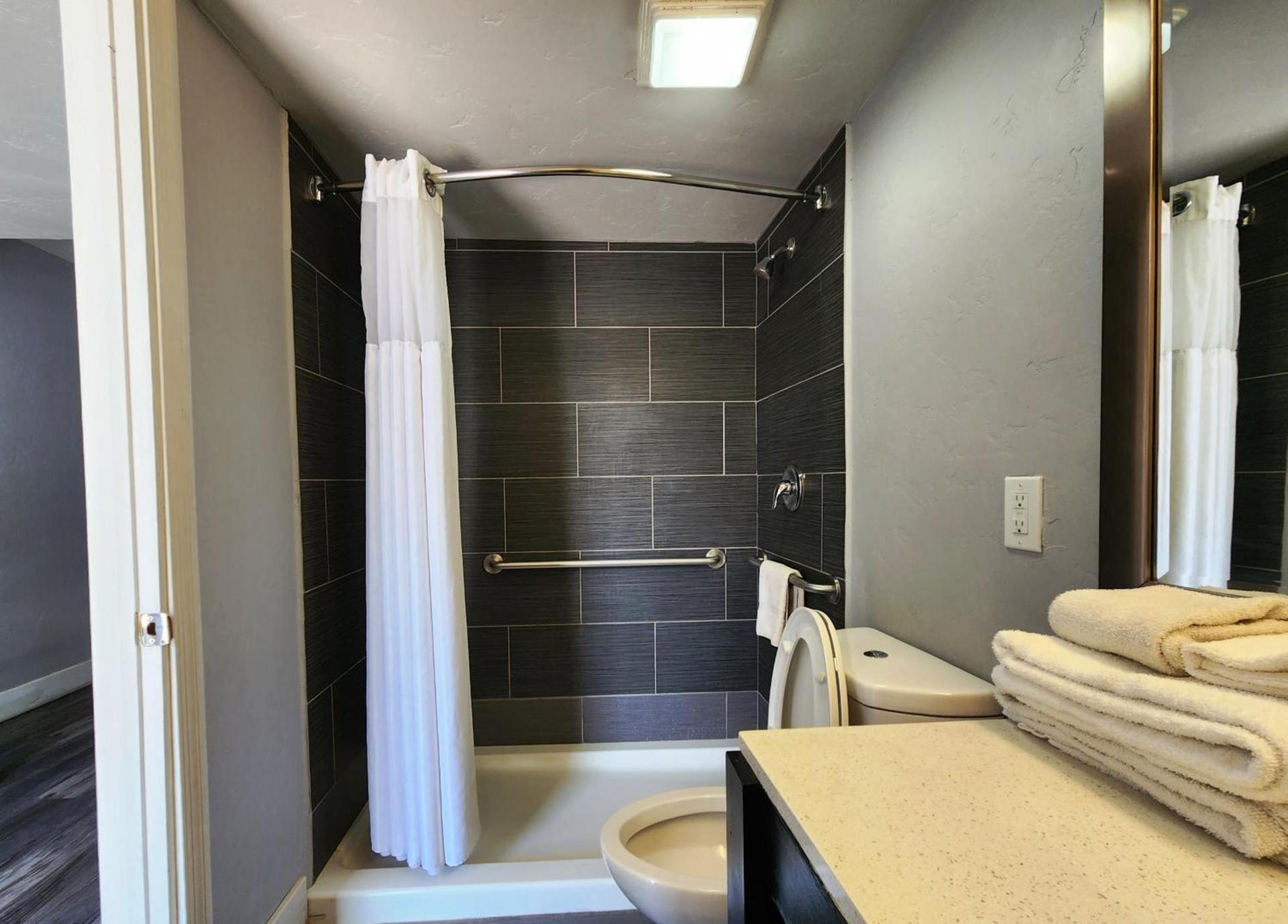 Red Lion Inn & Suites Tucson Downtown photo 27