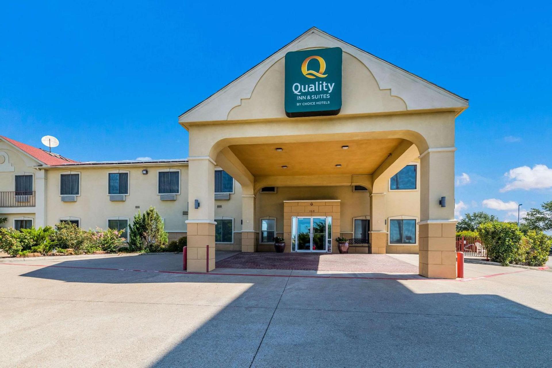 Quality Inn & Suites Terrell photo 3