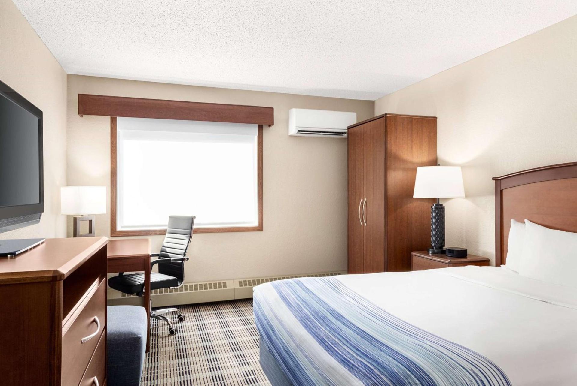 AmericInn by Wyndham Roseau photo 15